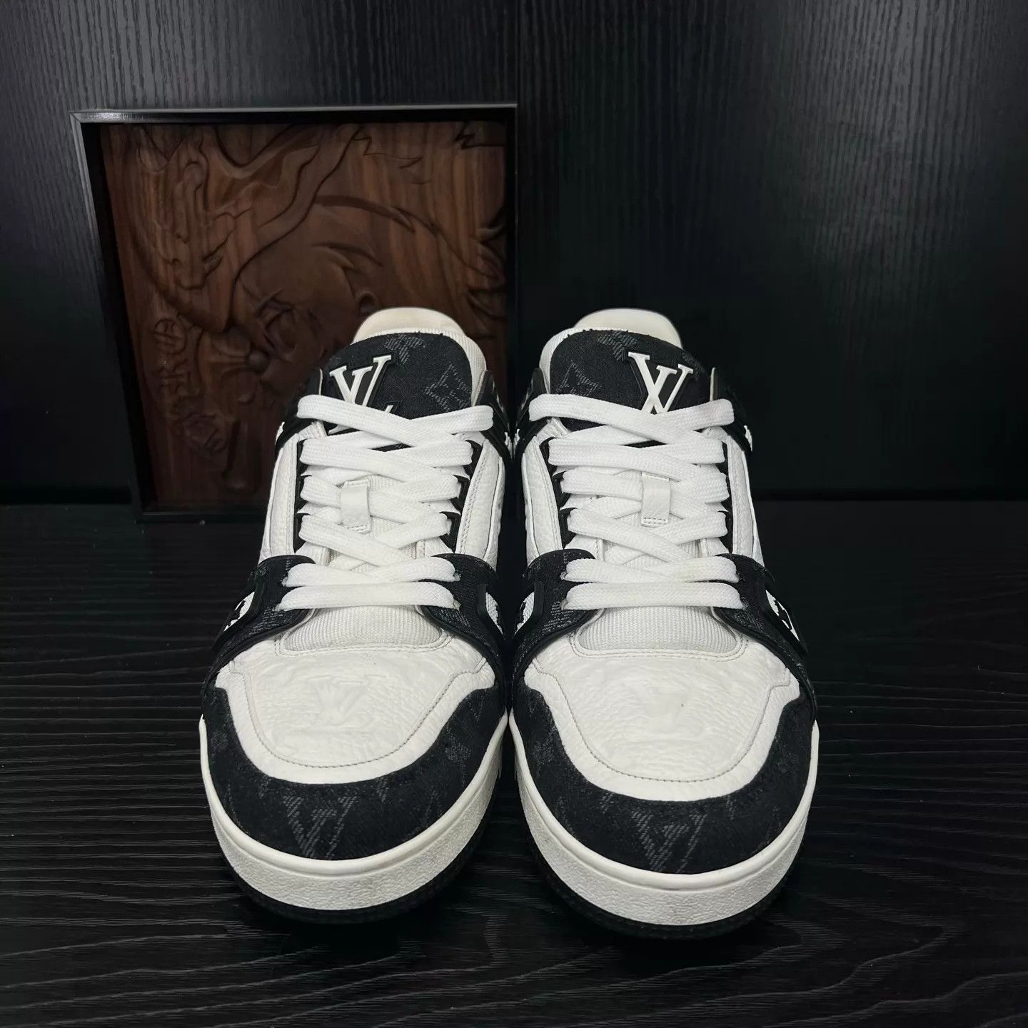 Louis Vuitton LV Trainer Sneaker B&W Denim UK8.5/EU42.5 Size US 9.5 / EU 42-43 - 5 Thumbnail