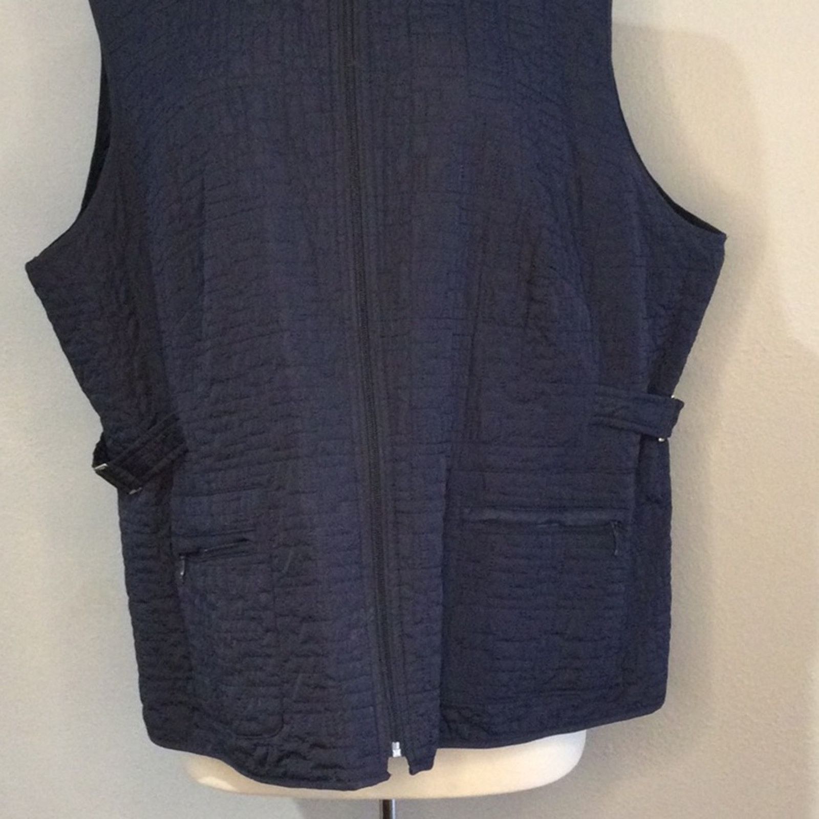 Other Dressbarn Navy Quilted Lined Full Zip Pockets Vest 22/24 Size XXL / US 16-18 / IT 52-54 - 3 Thumbnail