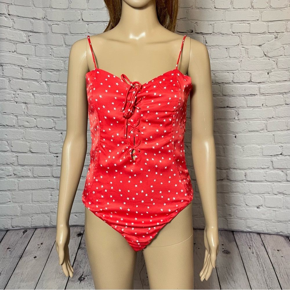 Zara NWT New Zara Red Star Print Viscose Bodysuit Size M Size M / US 6-8 / IT 42-44 - 9 Thumbnail