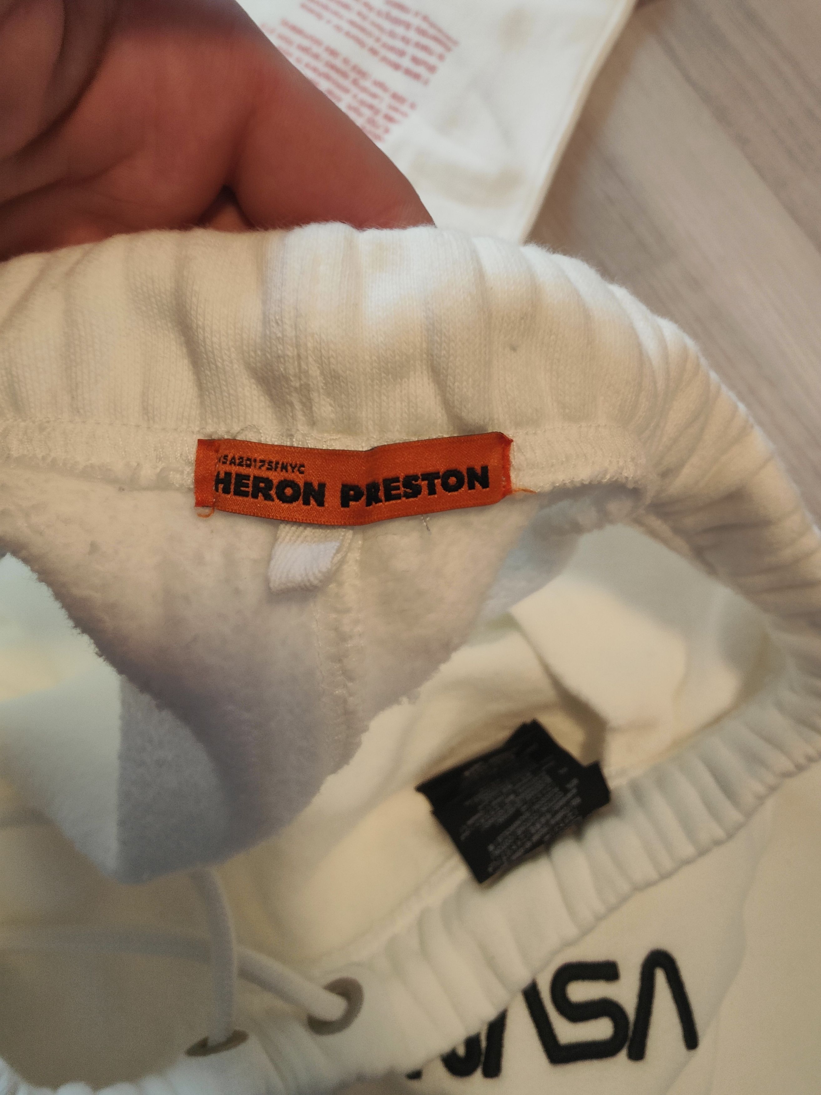 Heron Preston Heron Preston NASA Jogger Size US 34 / EU 50 - 4 Thumbnail