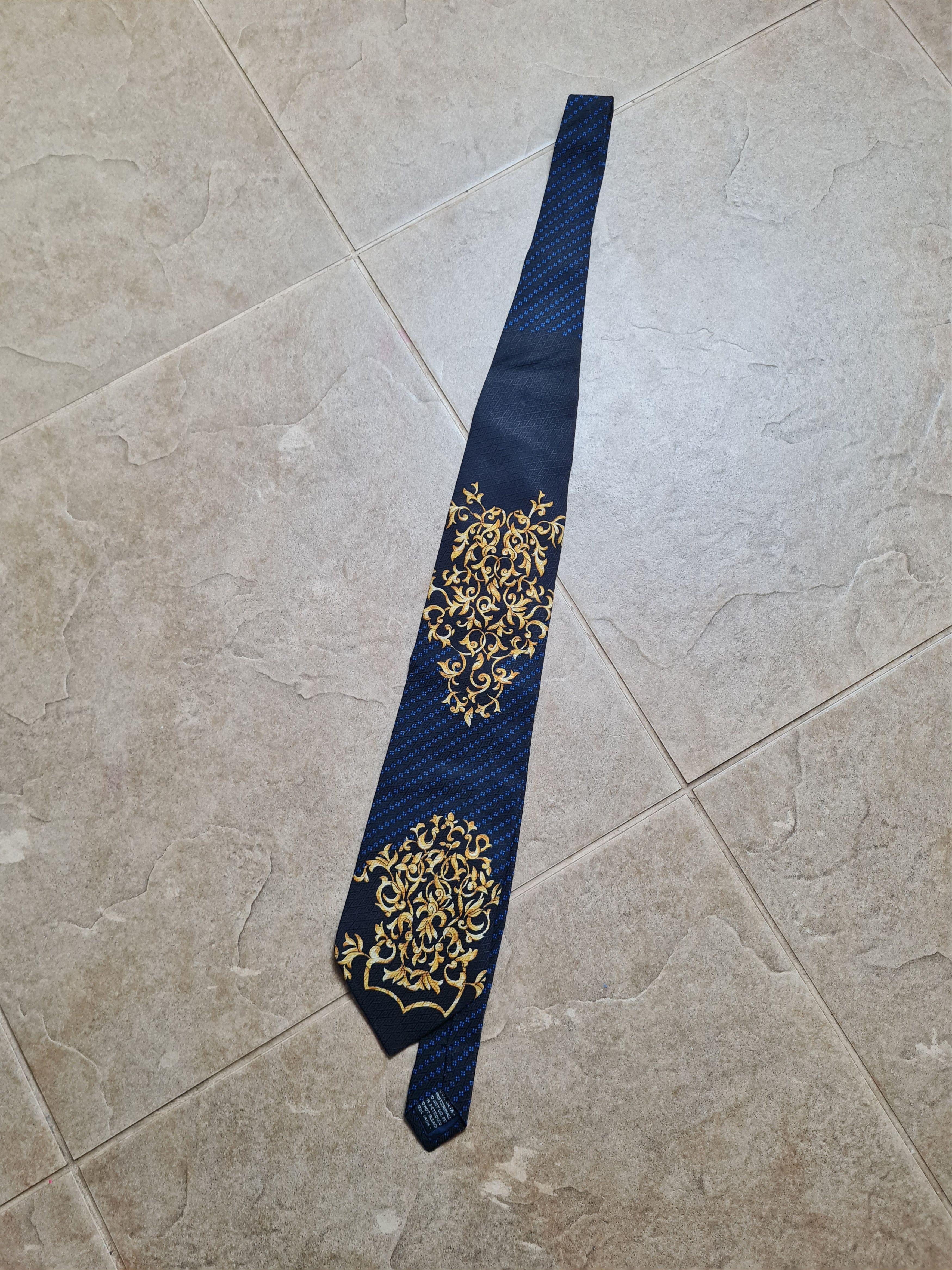 Versace Mens Black Gold Vintage V2 Versace Baroque Print Silk Tie Size ONE SIZE - 11 Thumbnail