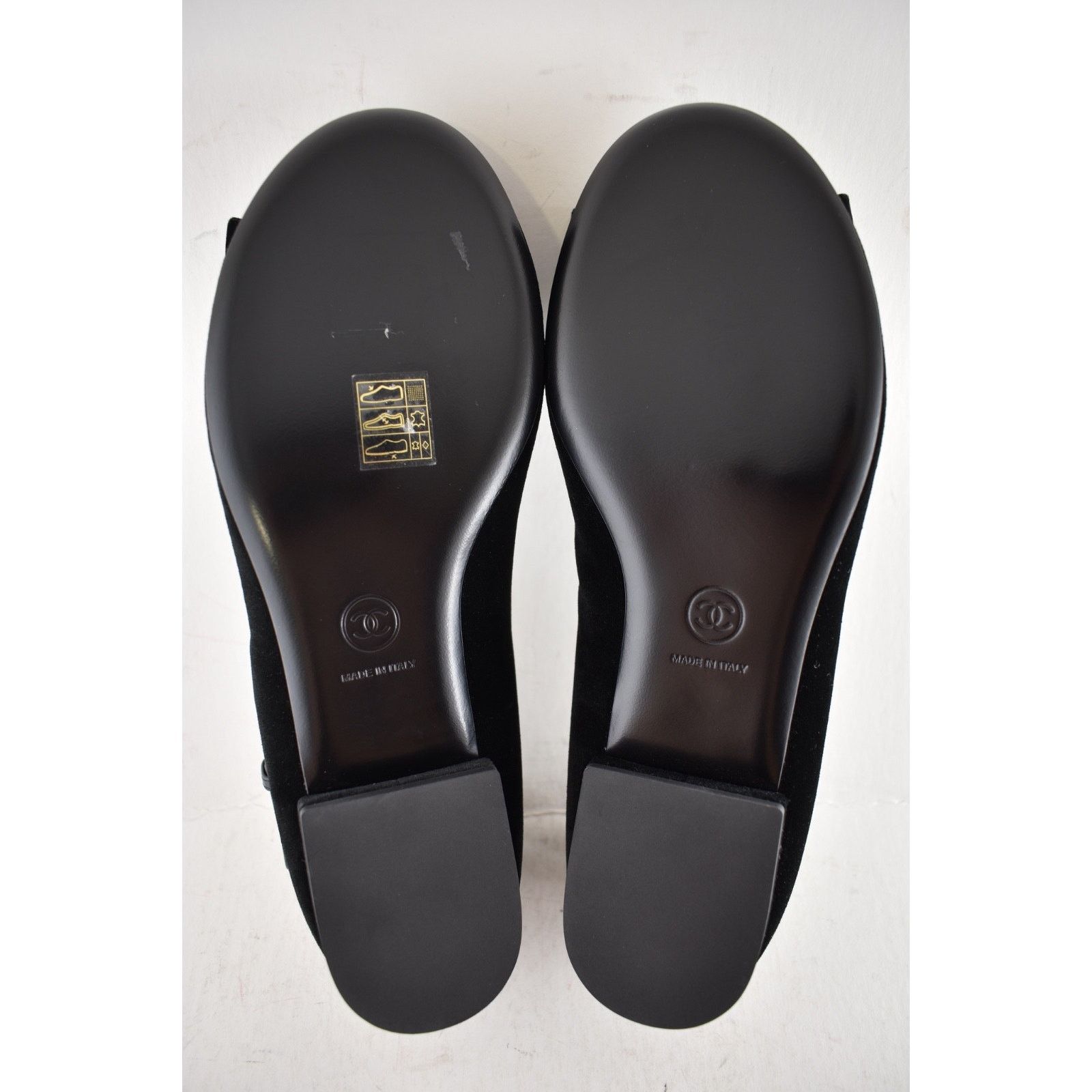 Chanel Chanel Black Velvet Crystal CC Bow Ankle Strap Flat 38.5 Size US 8.5 / IT 38.5 - 21 Thumbnail