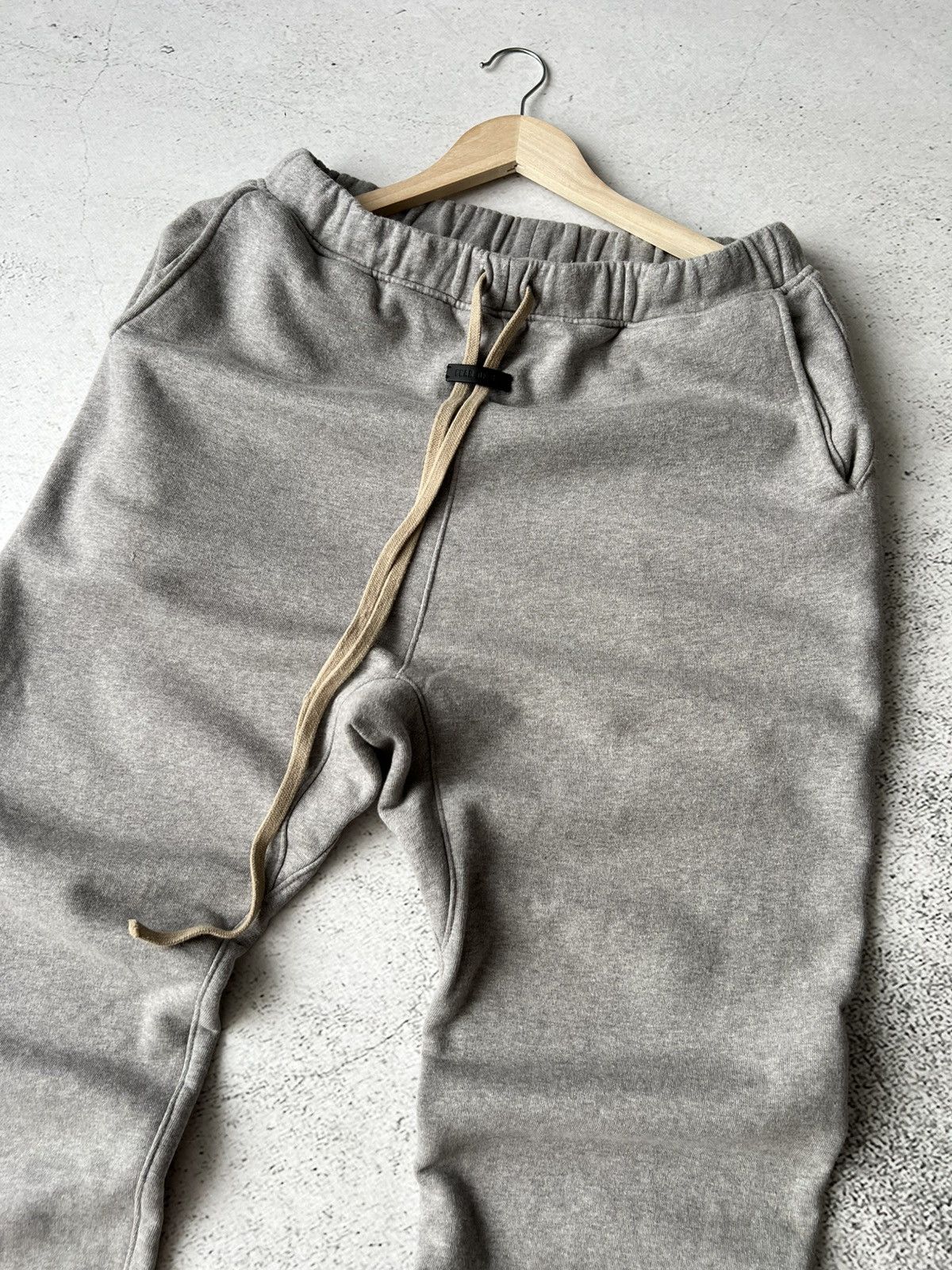 Fear of God 🔥 Fear of God Sweatpants – Classic Grey / Size M Rare🔥 Size US 32 / EU 48 - 3 Thumbnail