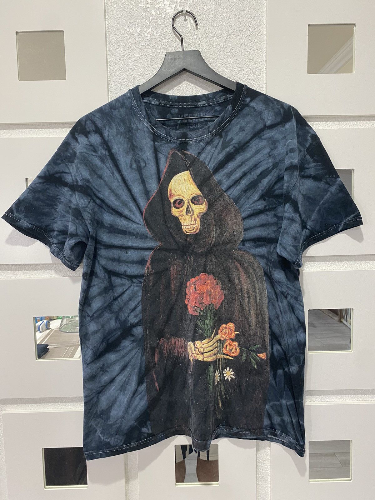 Kanye tie dye shirt online