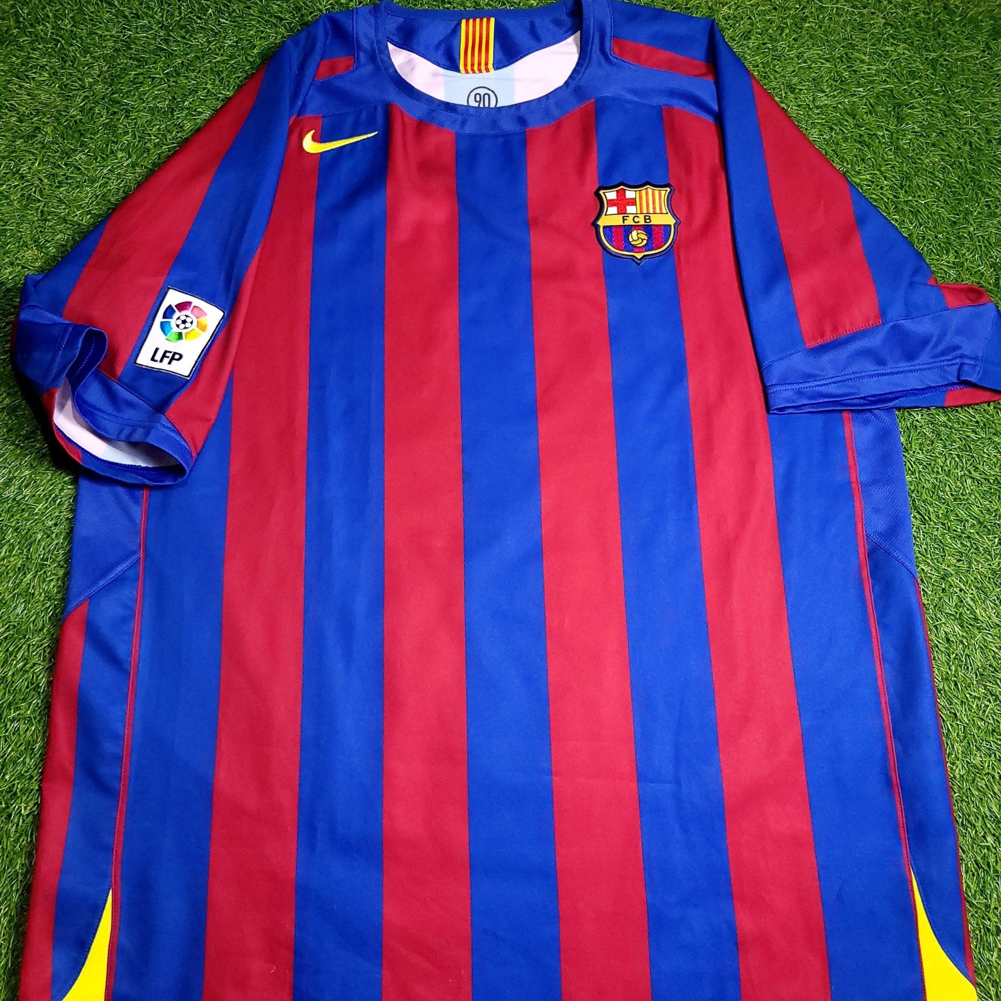 Nike Ronaldinho Barcelona 2005 2006 Soccer Jersey XL Size US XL / EU 56 / 4 - 2 Thumbnail