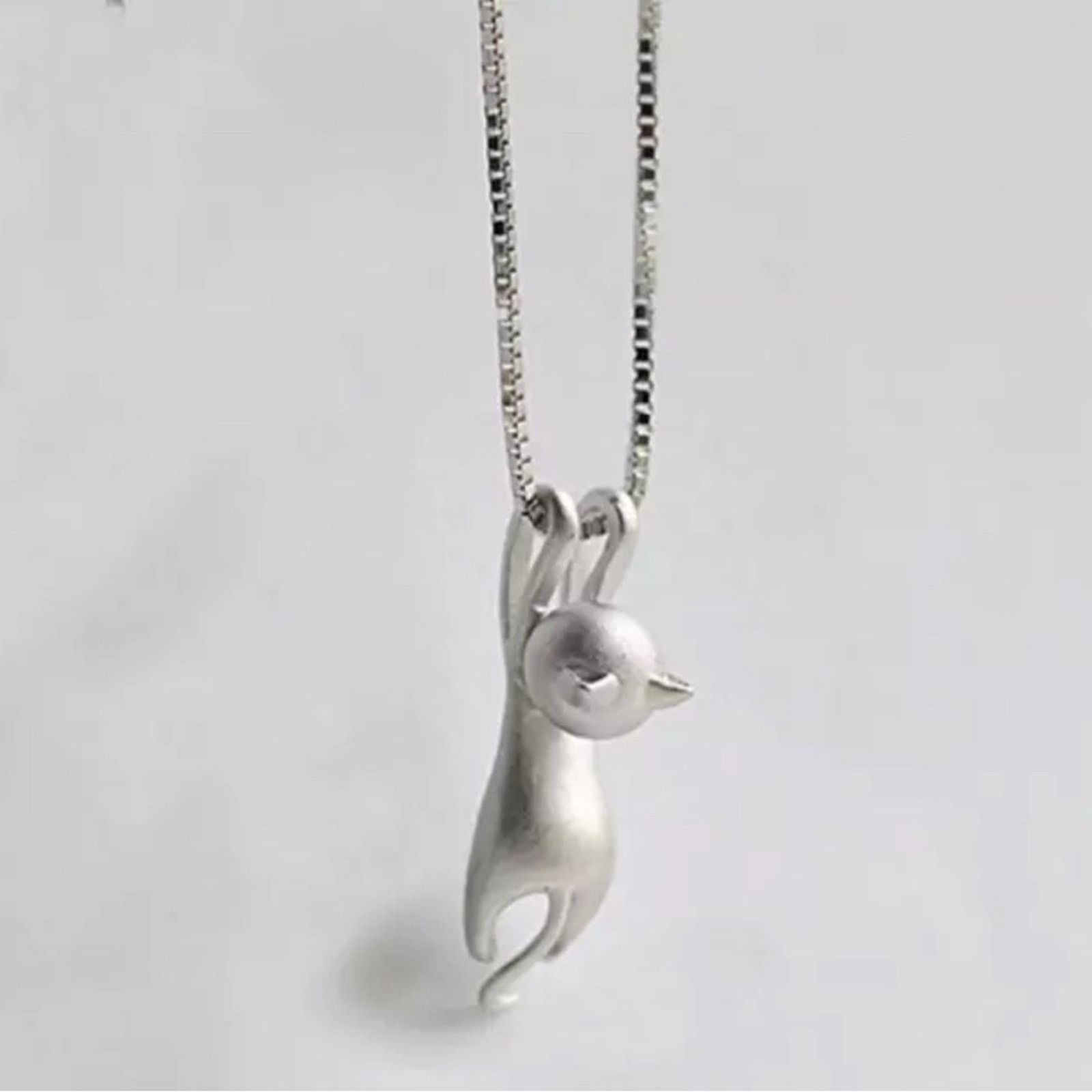 & Other Stories Silver Cat Pendant Necklace Size ONE SIZE - 1 Thumbnail