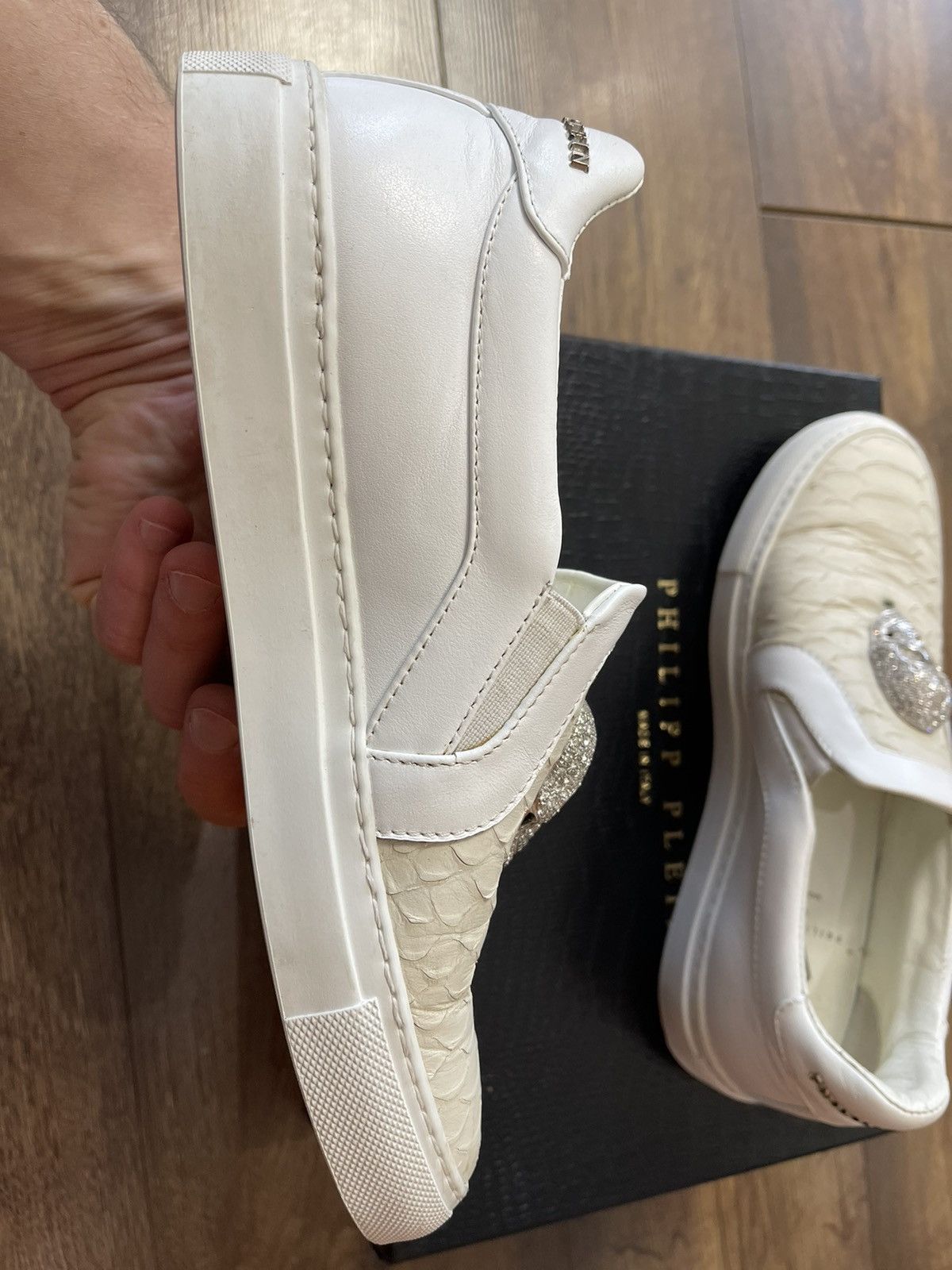 Philipp Plein Philipp Plein Skull Slip-On Sneakers EU38 White Size US 7 / IT 37 - 8 Thumbnail