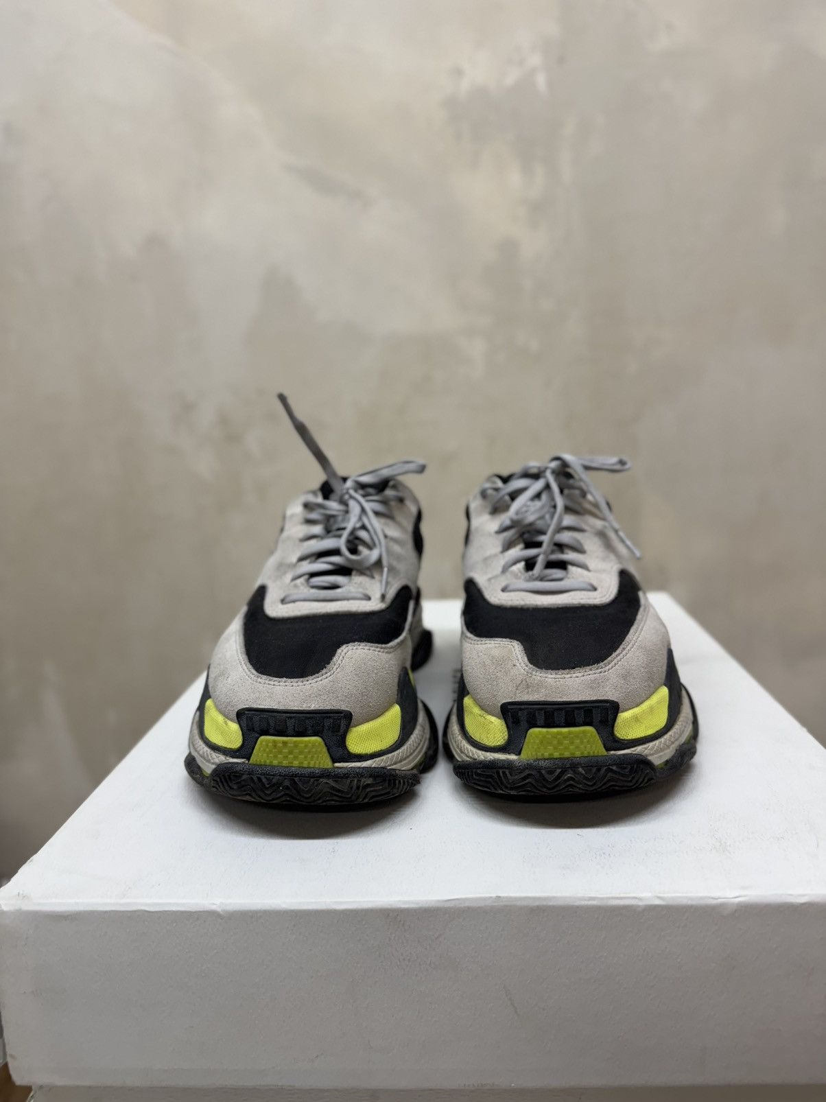 Balenciaga TRIPLE S 2.0 VOLT TRAINERS CHUNKY DAD SHOES Size US 8 / EU 41 - 2 Thumbnail