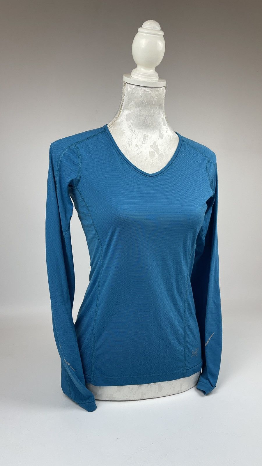 Arc'teryx Arc'teryx Long Sleeve Hiking T shirt Size S / US 4 / IT 40 - 2 Thumbnail