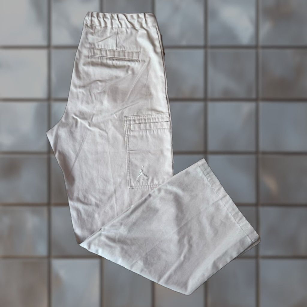 Jordan Brand Air Jordan J Balvin Woven Trousers Medium Beige Cargo Wide-Leg Men’s Pants 5-Pocket Inseam 31 in Classic USA Logo Spring Summer Fall Winter Styles Size US 31 - 1 Thumbnail