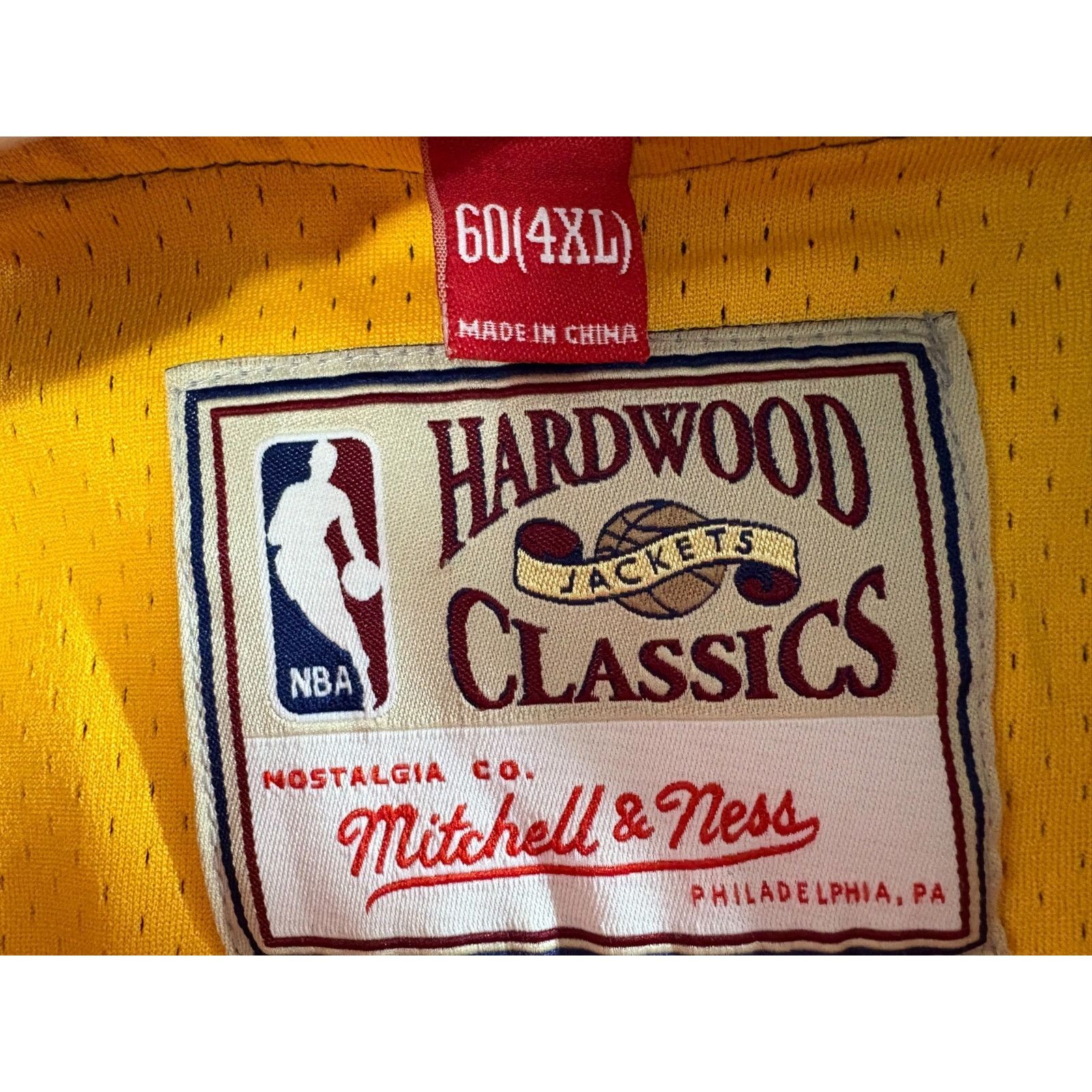 Mitchell & Ness Mitchell & Ness Boston Celtics Varsity Jacket Hardwood Class Size US XXL / EU 58 / 5 - 4 Thumbnail