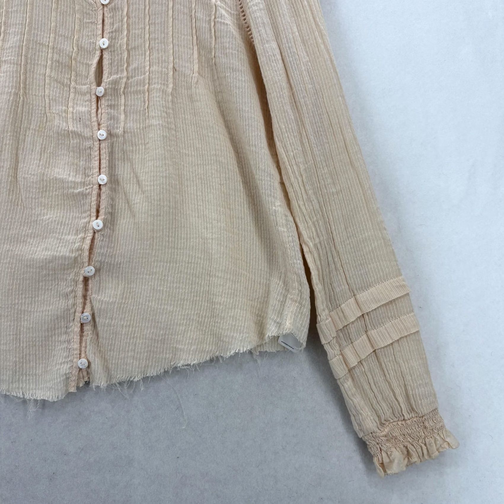 Faherty Faherty Blouse Womens Small Beige Organic Cotton V-Neck Long Sleeve Button Ruffle Crinkle Size S / US 4 / IT 40 - 3 Thumbnail