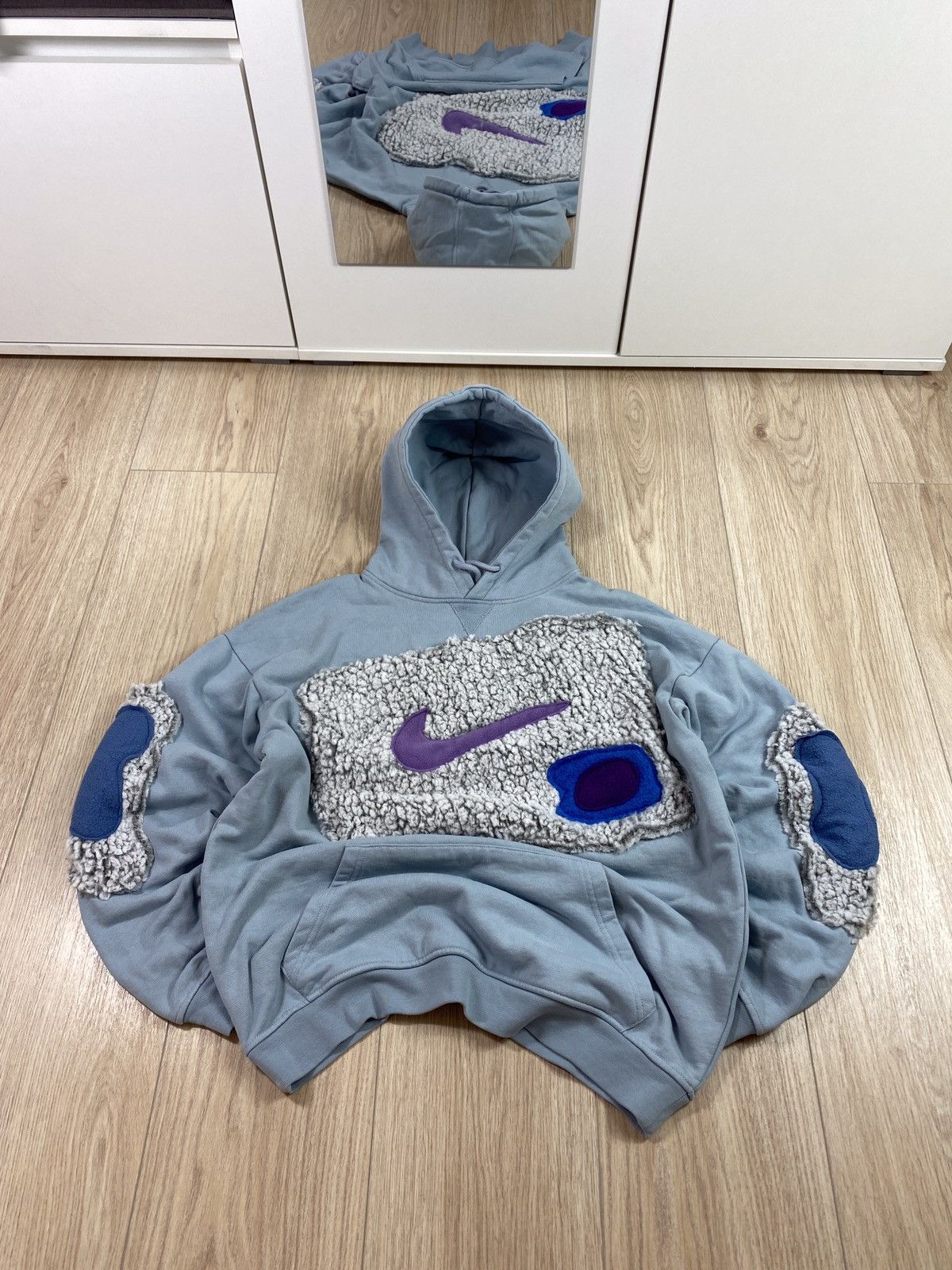 Nike × Vintage Vintage Nike Custom UFO Center Swoosh Oversize Hoodie Y2K UK Size US L / EU 52-54 / 3 - 1 Thumbnail