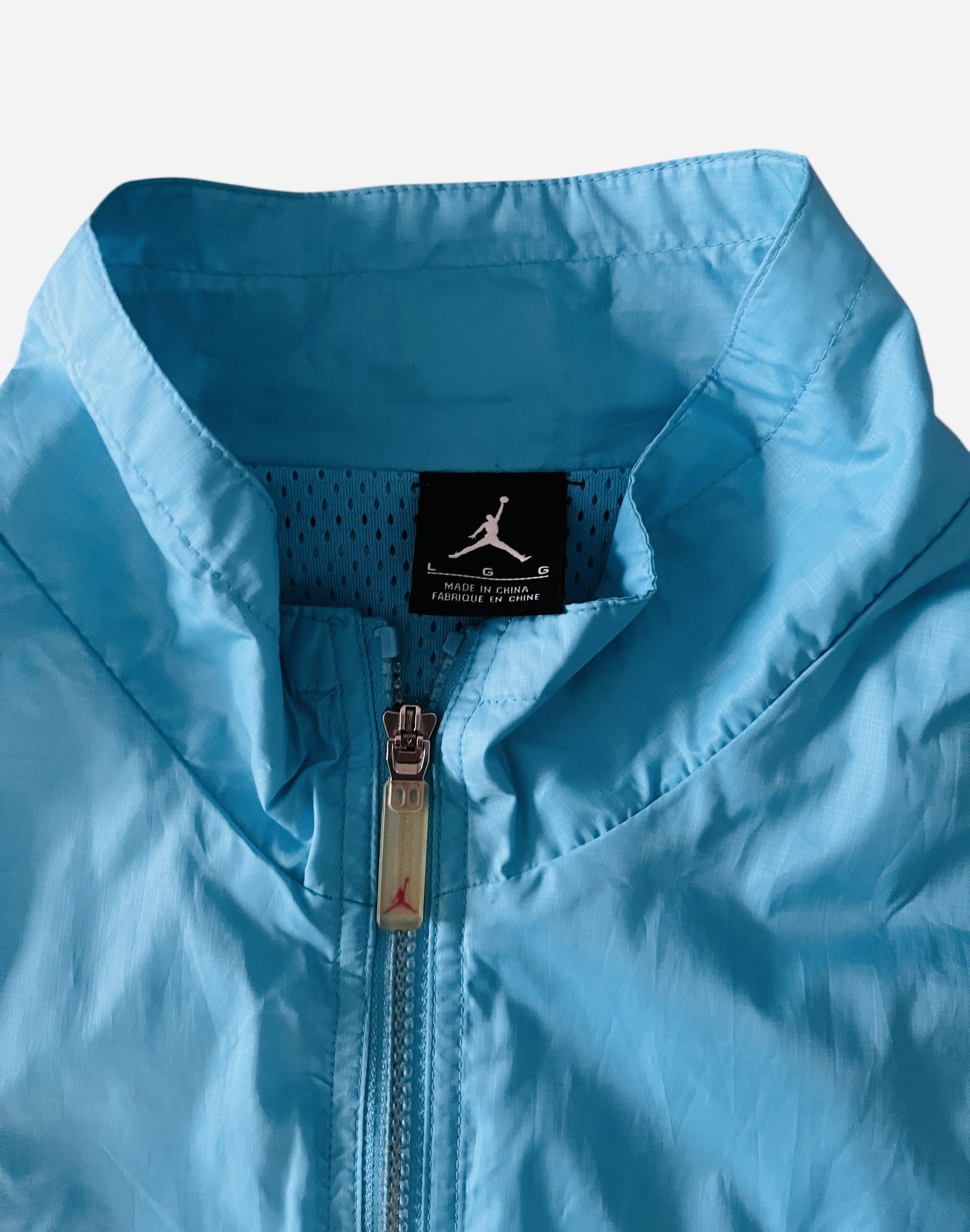 Jordan Retro 5 Windbreaker Gamma Blue Black Red L
