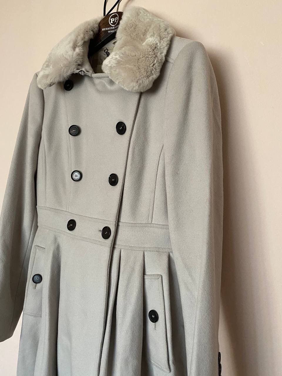 Burberry 🔥Burberry London Tailored Wool Cashmere Coat with Fur Collar Size M / US 6-8 / IT 42-44 - 5 Thumbnail