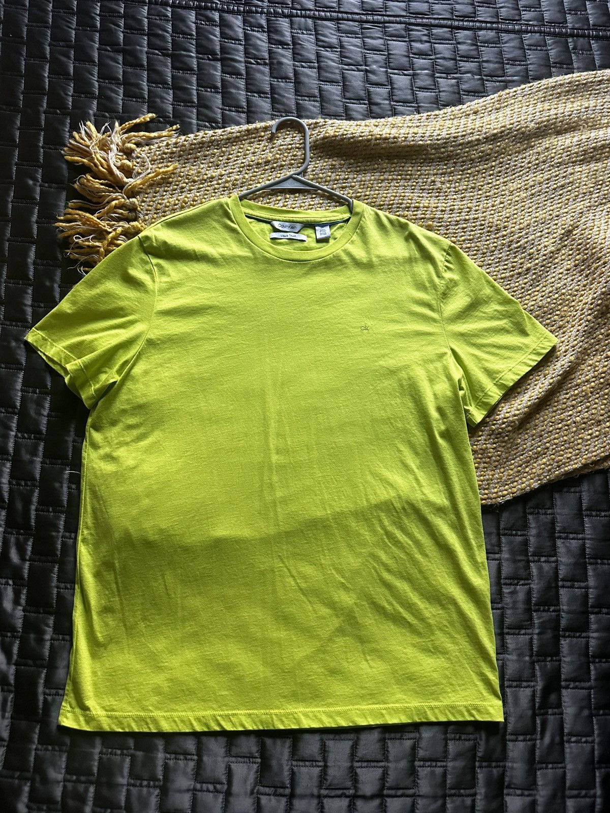 Calvin Klein Liquid Touch Calvin Klein Lime Green T-Shirt Size US L / EU 52-54 / 3 - 1 Thumbnail
