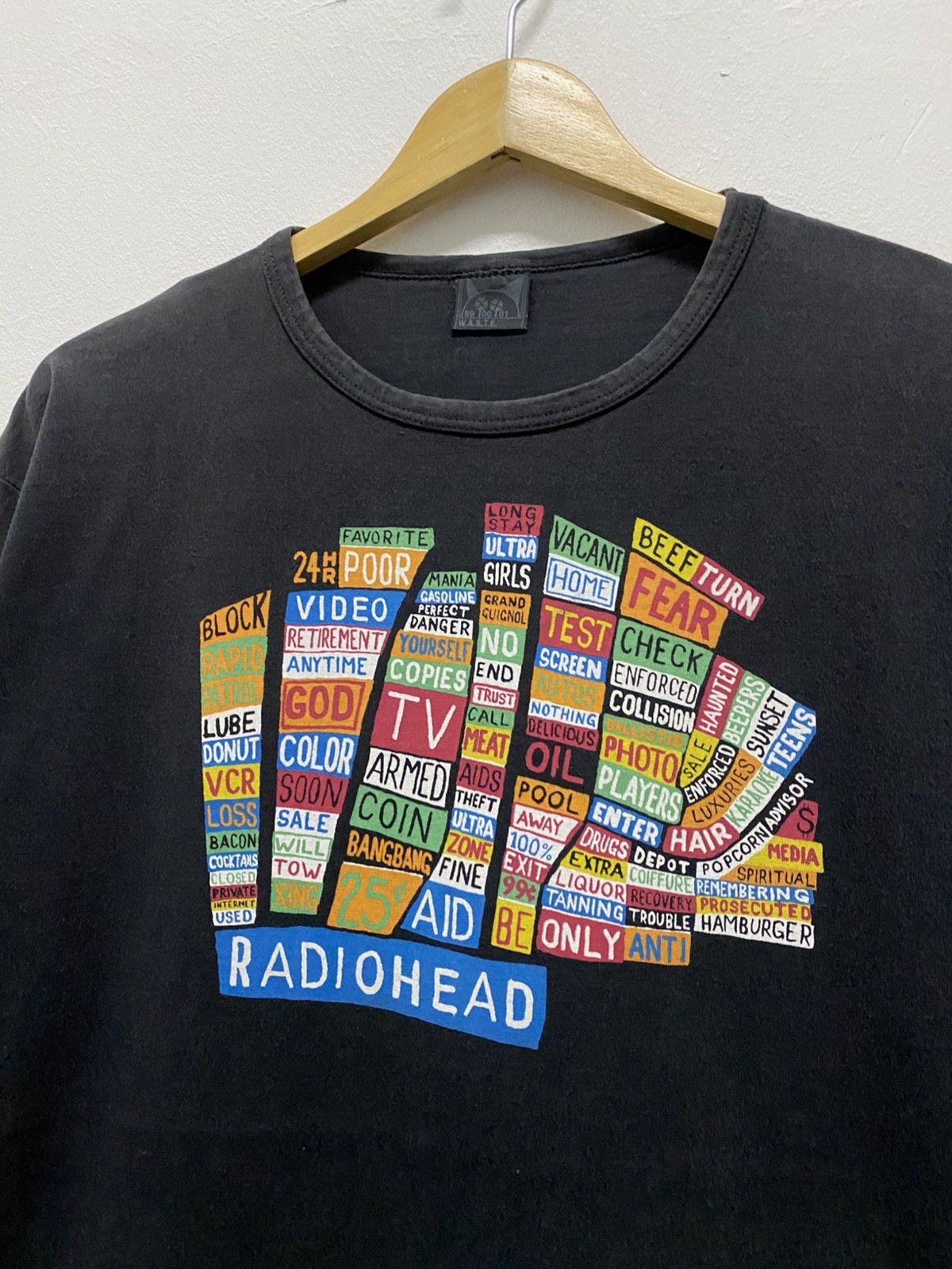 Band Tees Vintage Radiohead Hail to the Thief album Thom Yorke Size US L / EU 52-54 / 3 - 4 Thumbnail