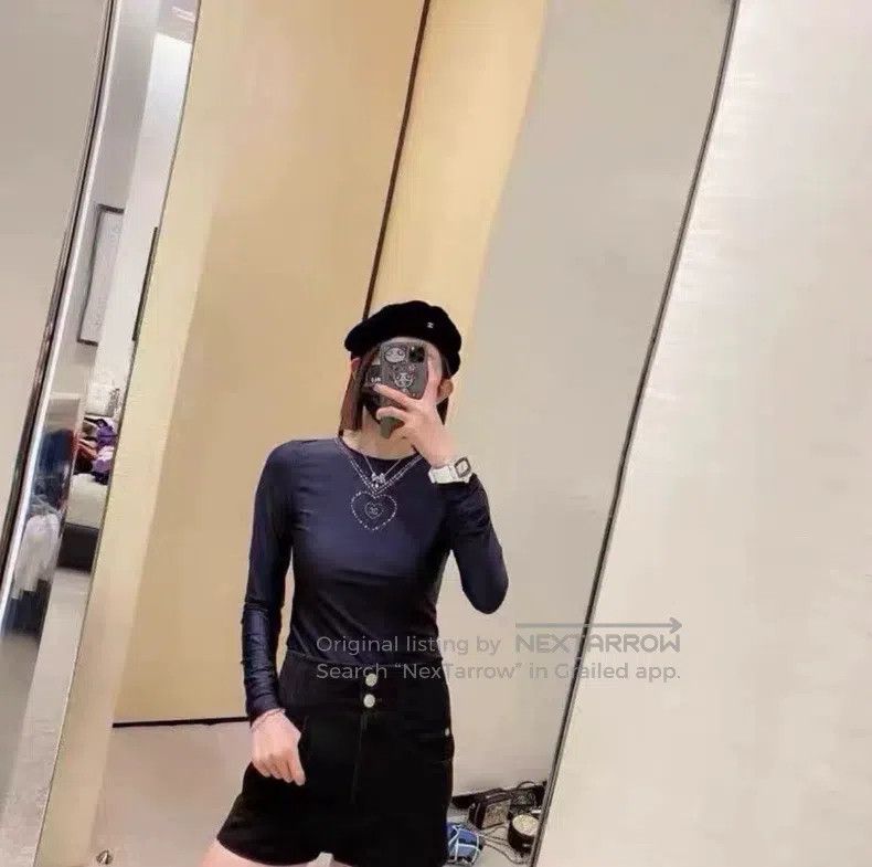 Chanel Chanel Black hot diamond love undershirt long sleeves Size XXS / US 00 / IT 34 - 7 Thumbnail