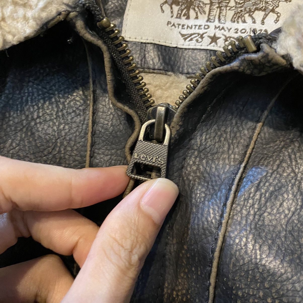 Levi's VINTAGE Y2K LEVIS HEAVY LEATHER JACKET Size US XL / EU 56 / 4 - 11 Thumbnail