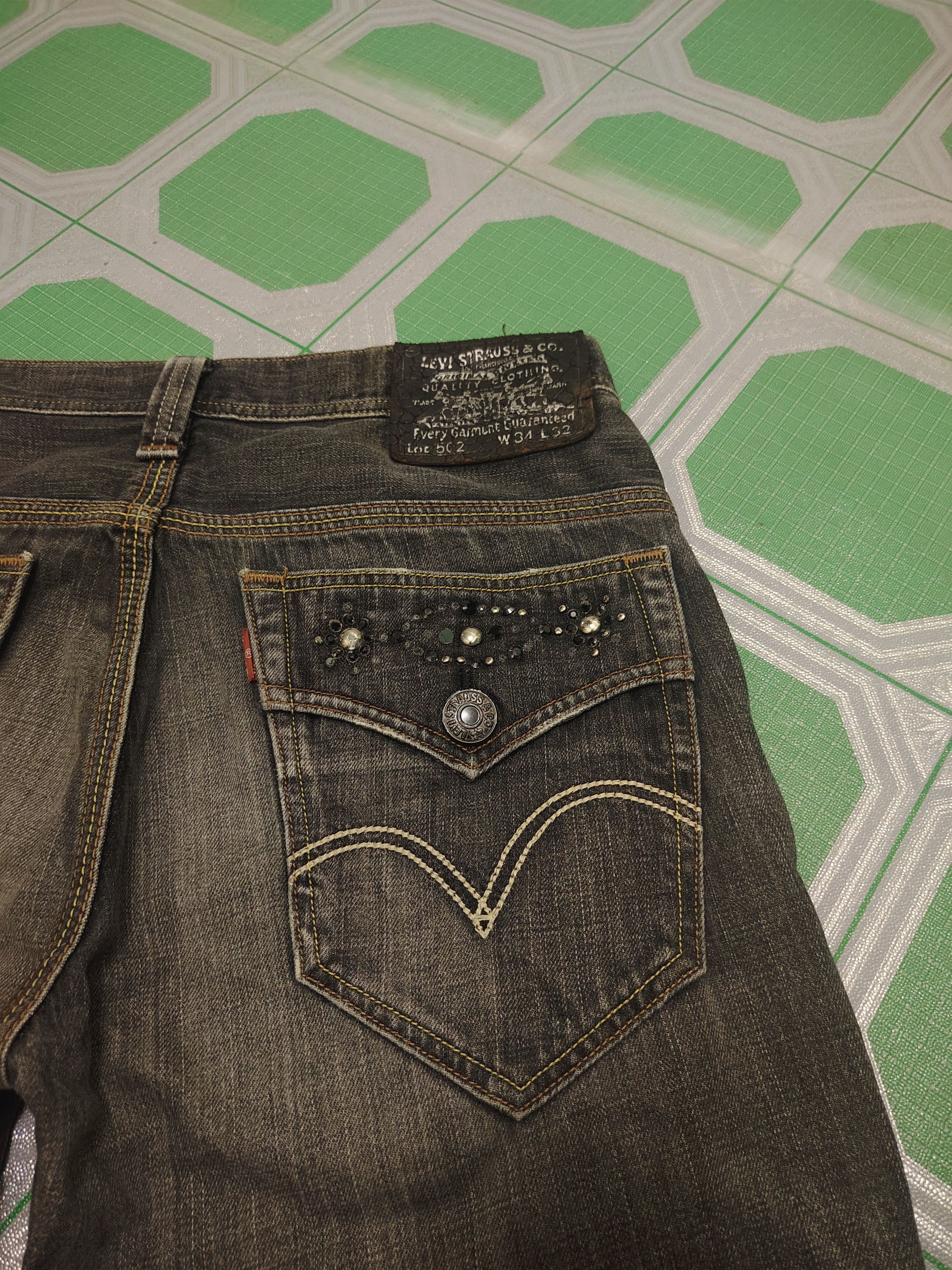Levi's Distressed Rare!!! Levis 502 Back Pocket Bead Pattern Size US 34 / EU 50 - 19 Thumbnail
