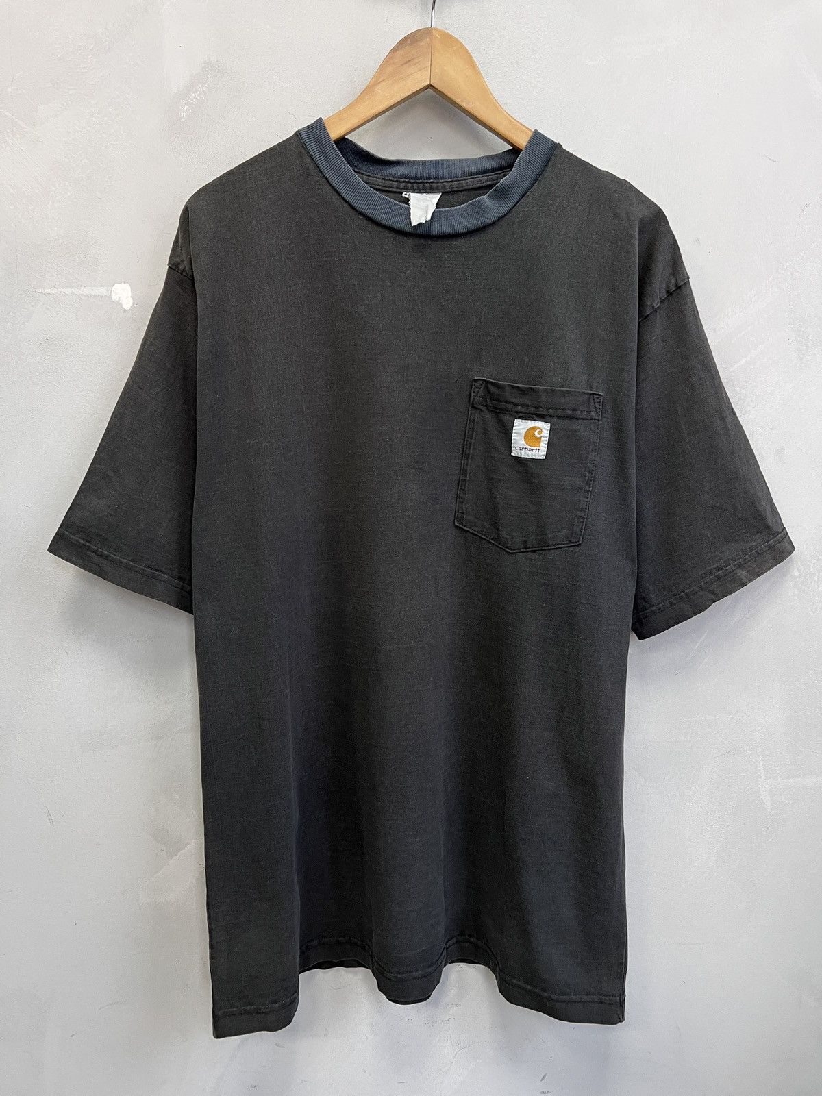 Carhartt Carhartt sun faded black t-shirt oversize y2k workwear style Size US L / EU 52-54 / 3 - 1 Thumbnail