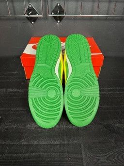 Nike Nike Dunk Low "Reverse Brazil" - Size 11.5 Size US 11.5 / EU 44-45 - 3 Thumbnail