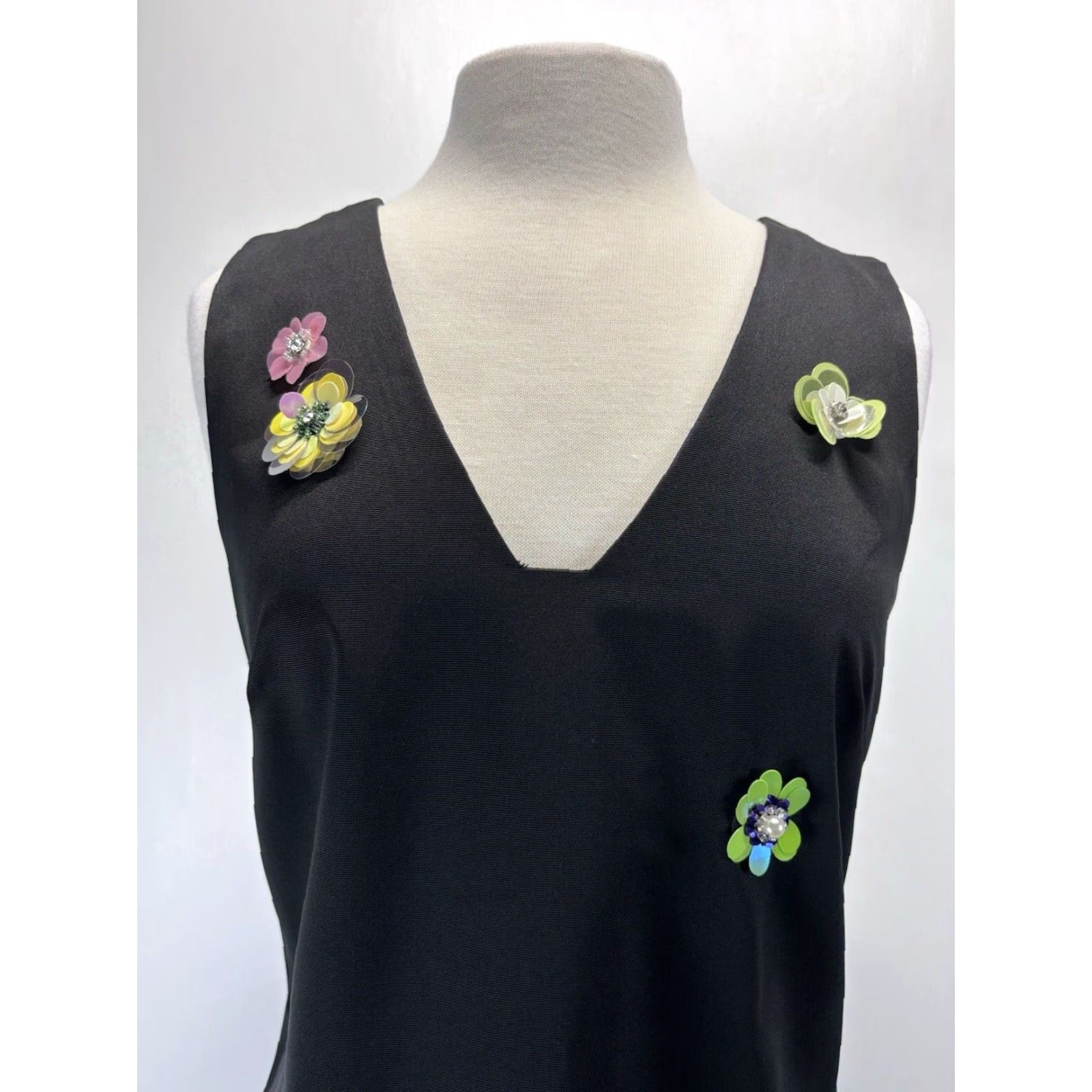 Nicole Miller Nicole Miller 3D Floral Black Mini Dress Sz 12 Women’s Sleeveless Sheath Size L / US 10 / IT 46 - 5 Thumbnail