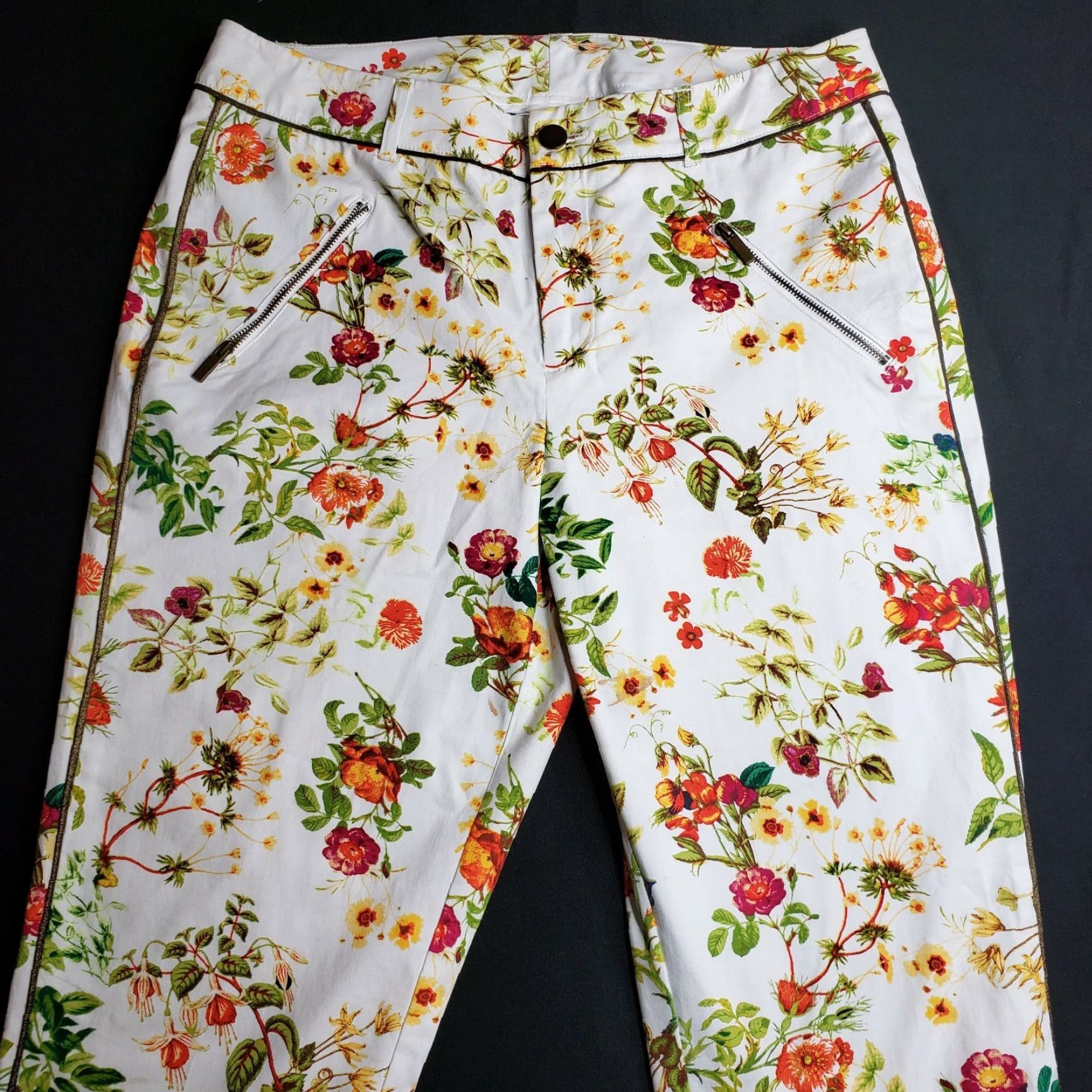 Disney Disney's Alice Through the Looking Glass White Floral Denim Capri Pants Size 6 Size 28" / US 6 / IT 42 - 3 Thumbnail