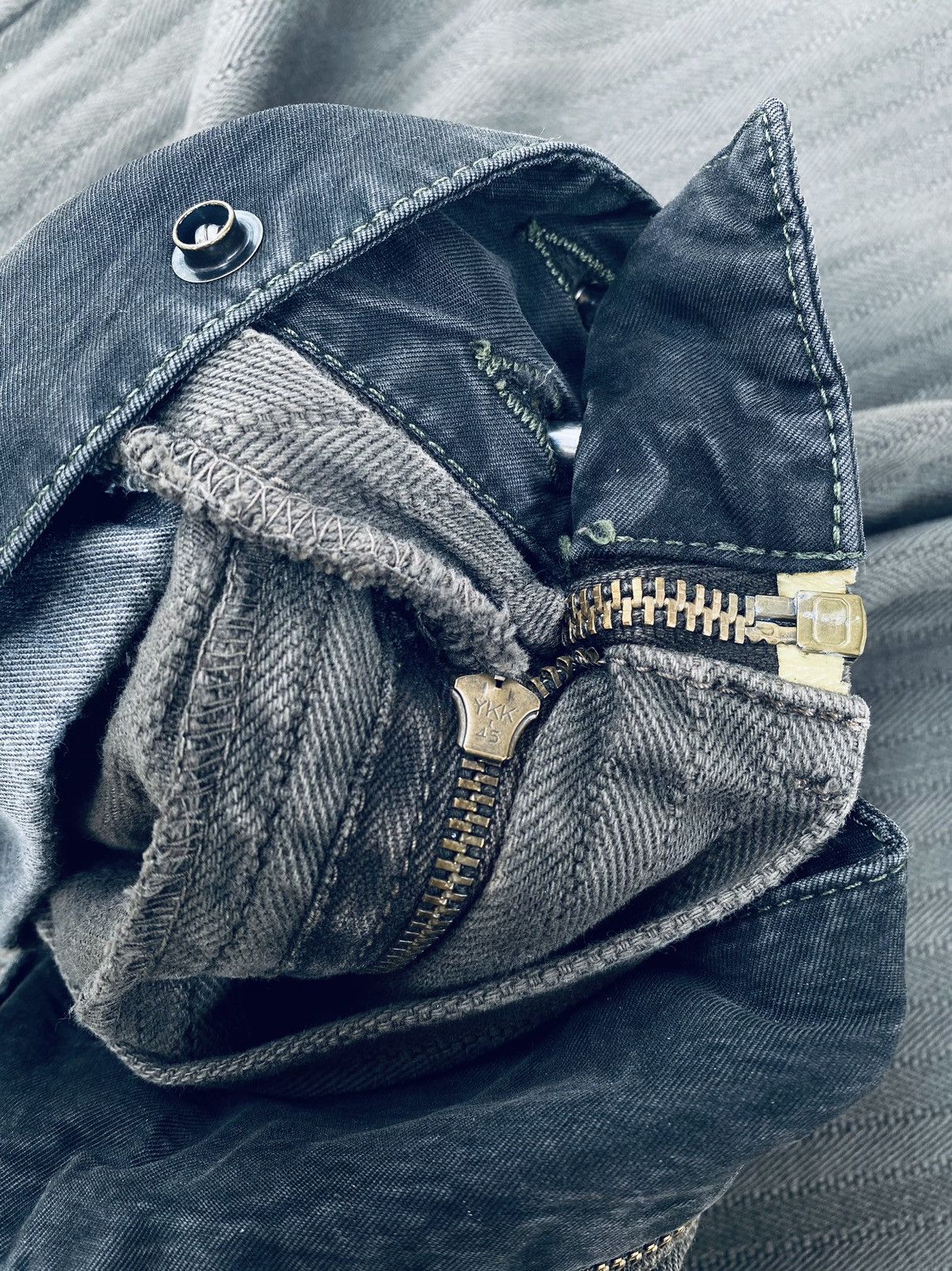 Dolce & Gabbana Vintage AW2003 Dolce & Gabbana Zipper Waist Pants Size US 32 / EU 48 - 17 Thumbnail