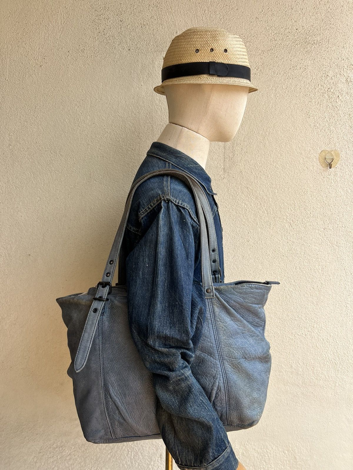 Leather DECADE Japan Distress Dirty Patina Leather Bag Tote Size ONE SIZE - 1 Thumbnail