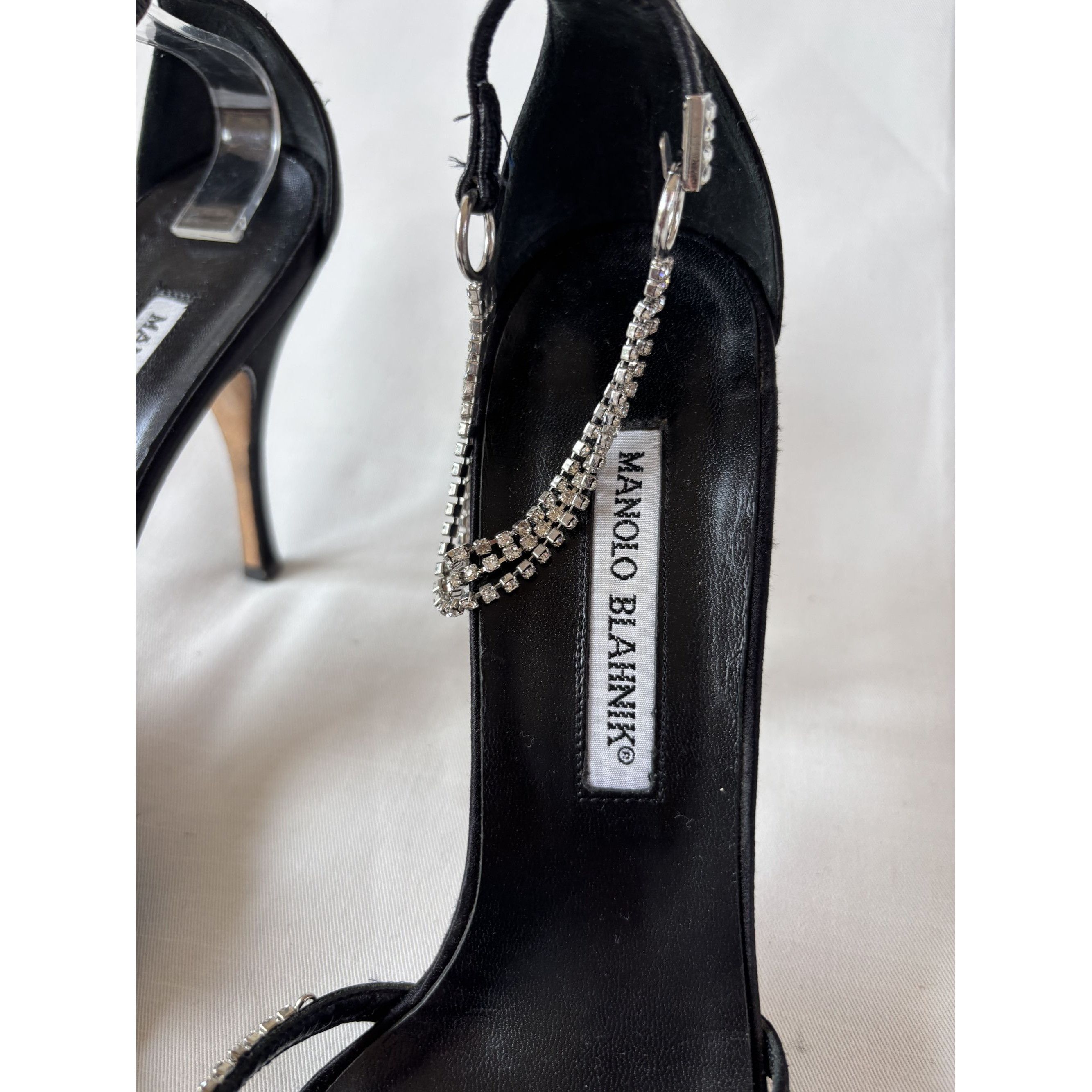 Manolo Blahnik Manolo Blahnik crystal pumps Size US 6.5 / IT 36.5 - 8 Thumbnail