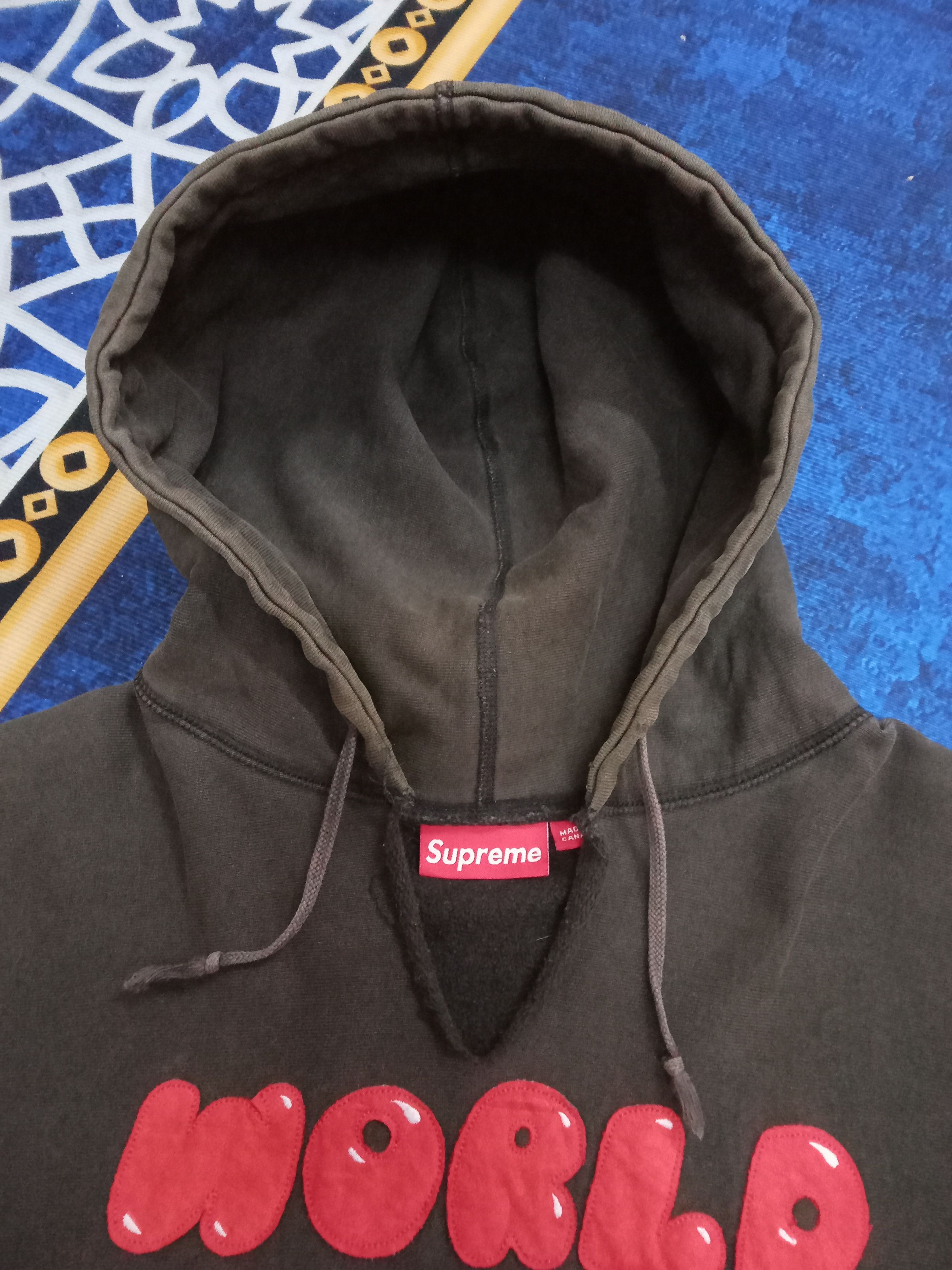 Supreme Supreme World Famous Vintage Distressed Hoodie Size US L / EU 52-54 / 3 - 8 Thumbnail