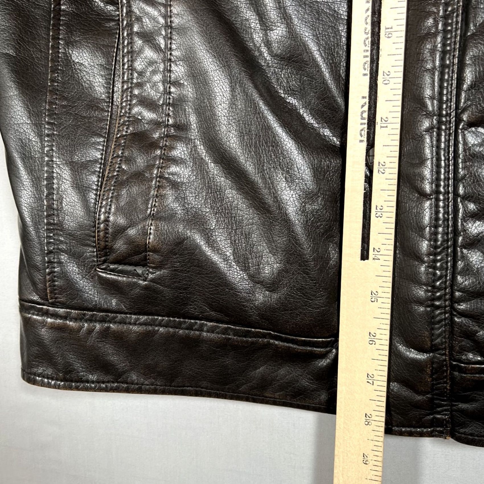 Vintage VINTAGE Levis Jacket Mens Brown Faux Leather Sherpa Lined Full Zip Coat Medium Size US M / EU 48-50 / 2 - 5 Thumbnail