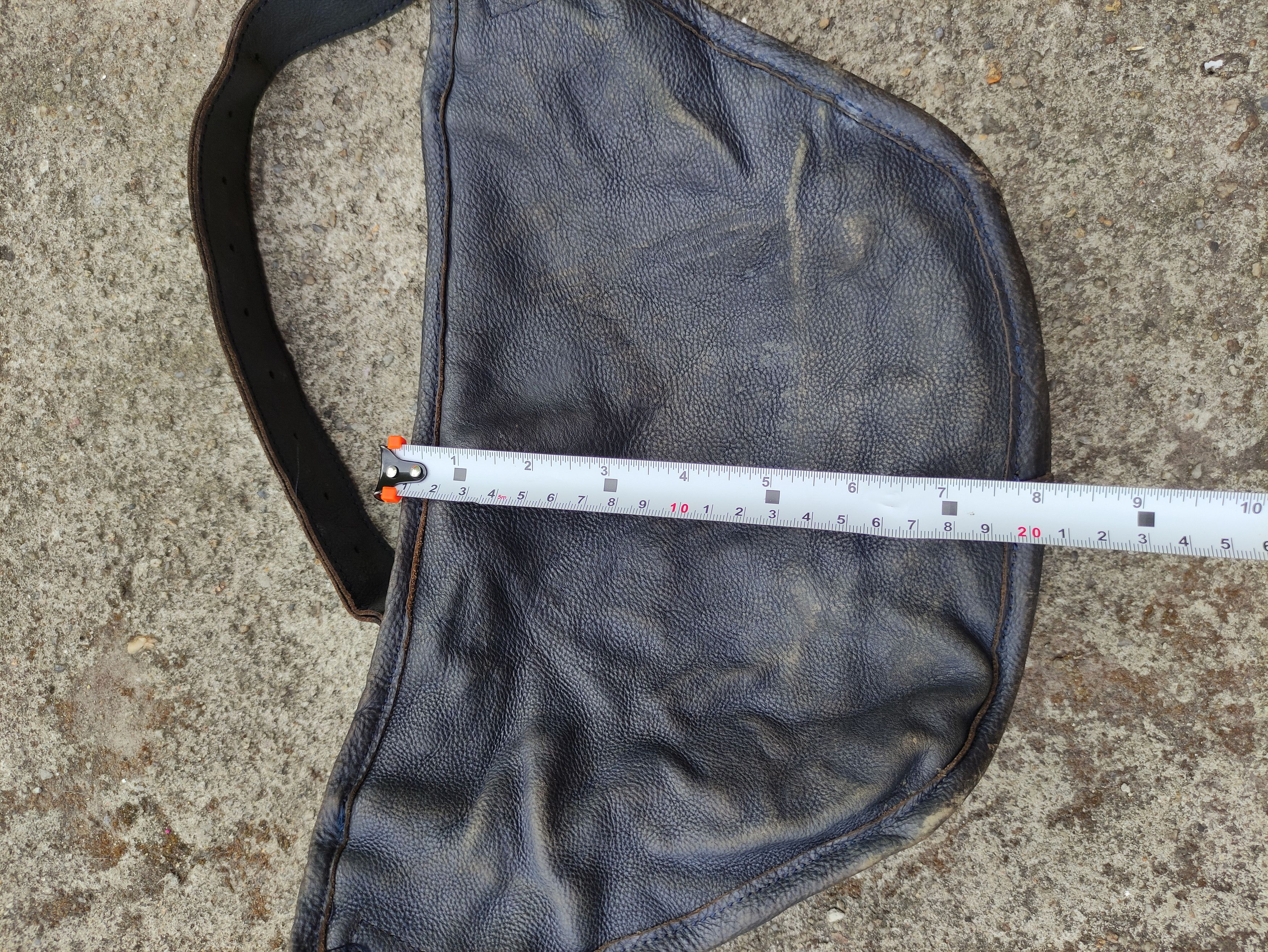 Japanese Brand GREEN LABEL RELAXING VINTAGE LEATHER WAIST BAG Size ONE SIZE - 16 Thumbnail