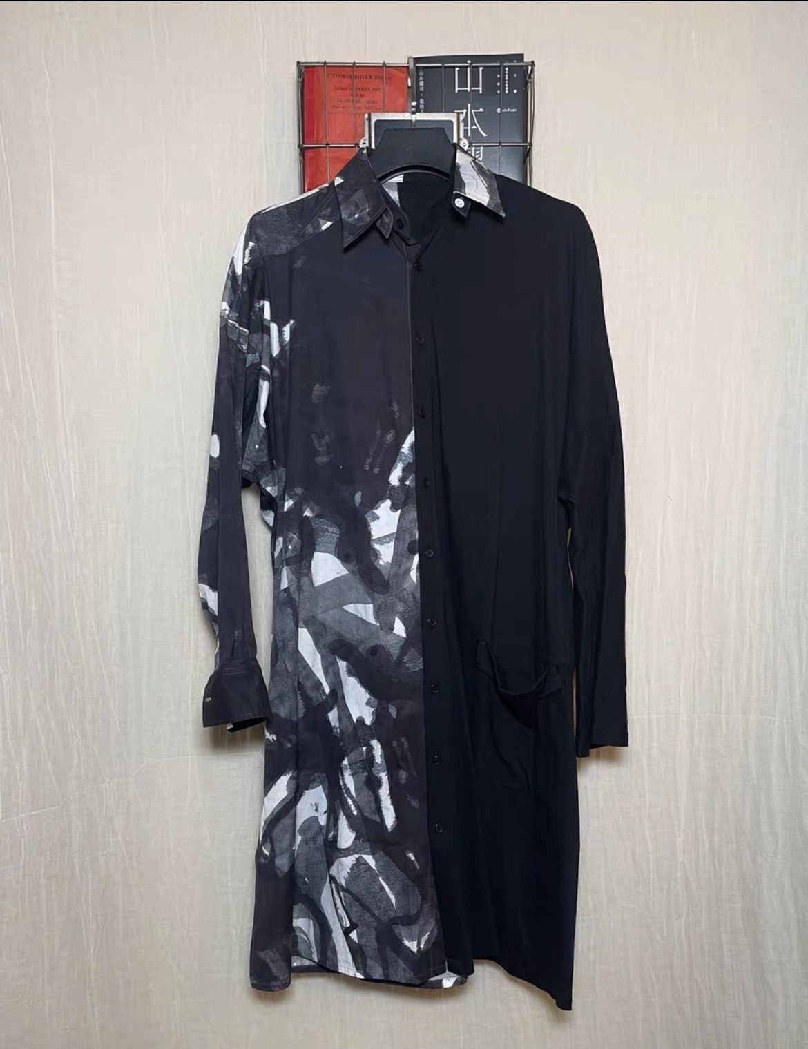 Yohji Yamamoto Yohji Yamamoto Black Scandal 19ss Printed Long Shirt-2505 Size US L / EU 52-54 / 3 - 8 Thumbnail