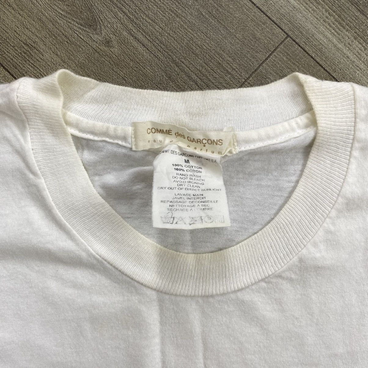 Comme des Garcons 🇯🇵 Vintage Comme des Garcons CDG Red Velvet Parfurm Tee Size US M / EU 48-50 / 2 - 4 Thumbnail