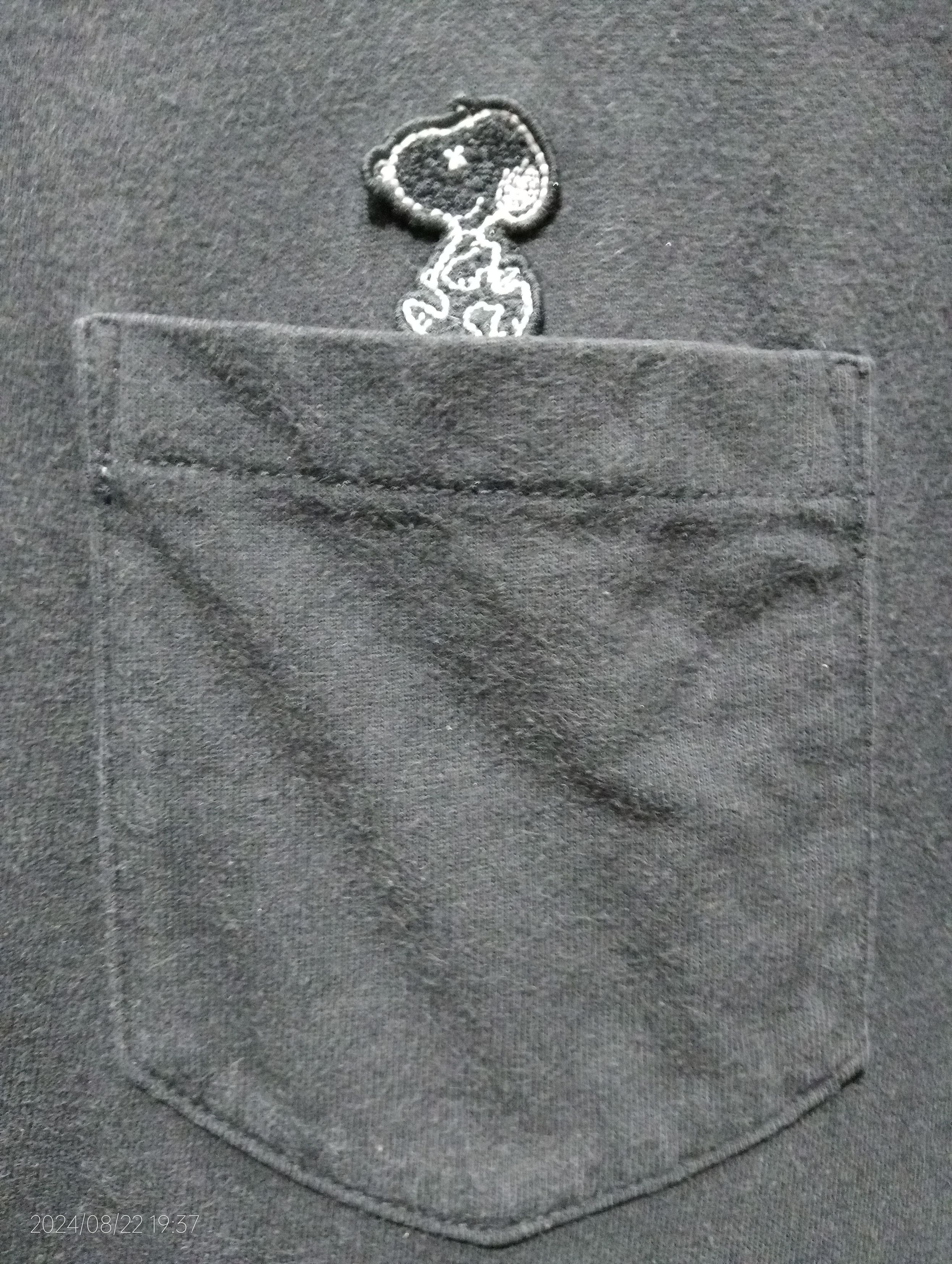 Kaws × Peanuts KAWS X Peanuts Uniqlo Single Pocket Single Stitch Tee Size US M / EU 48-50 / 2 - 5 Thumbnail