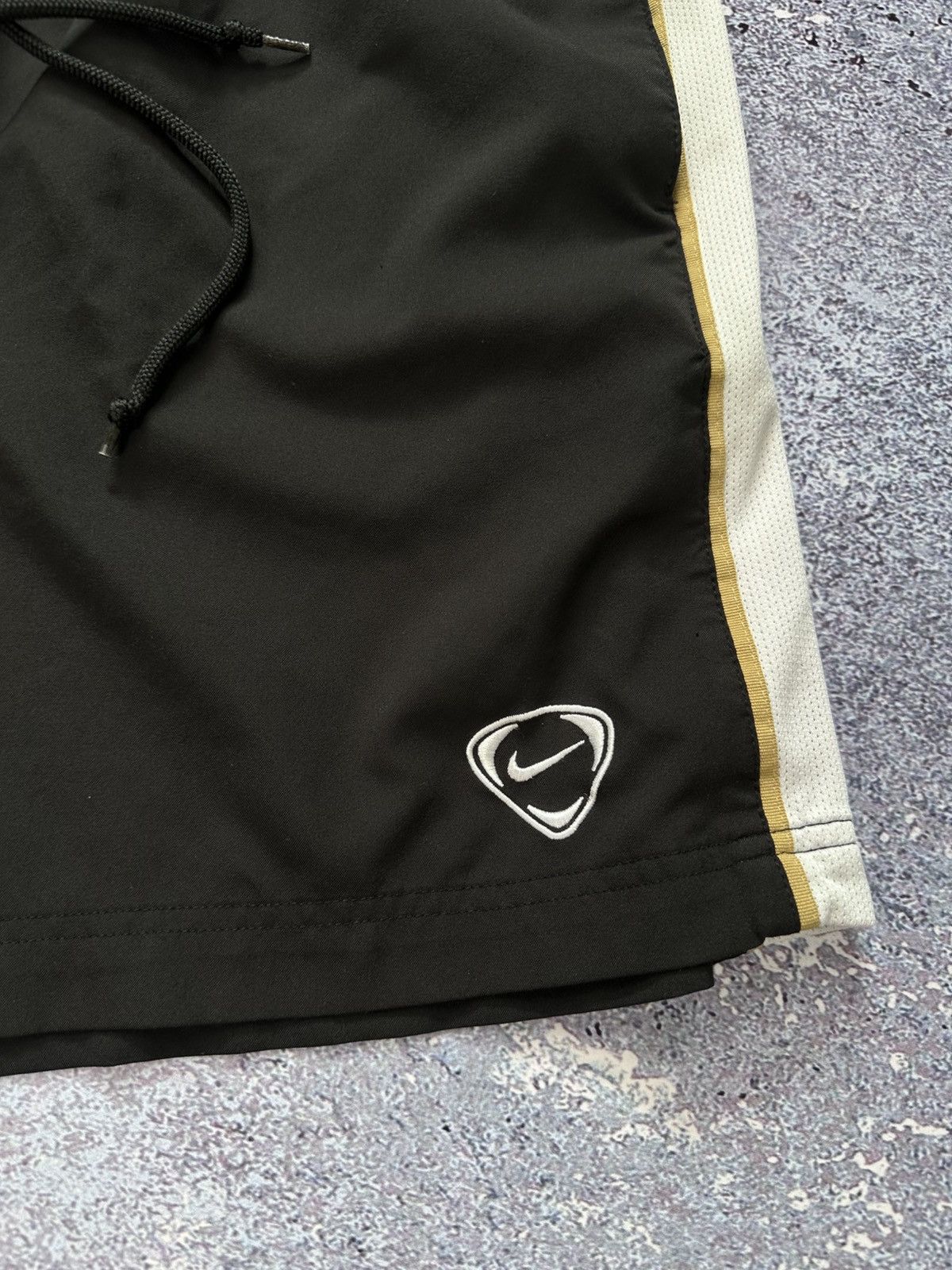 Nike Vintage Nike Total Jersey Shorts Size US 36 / EU 52 - 5 Thumbnail