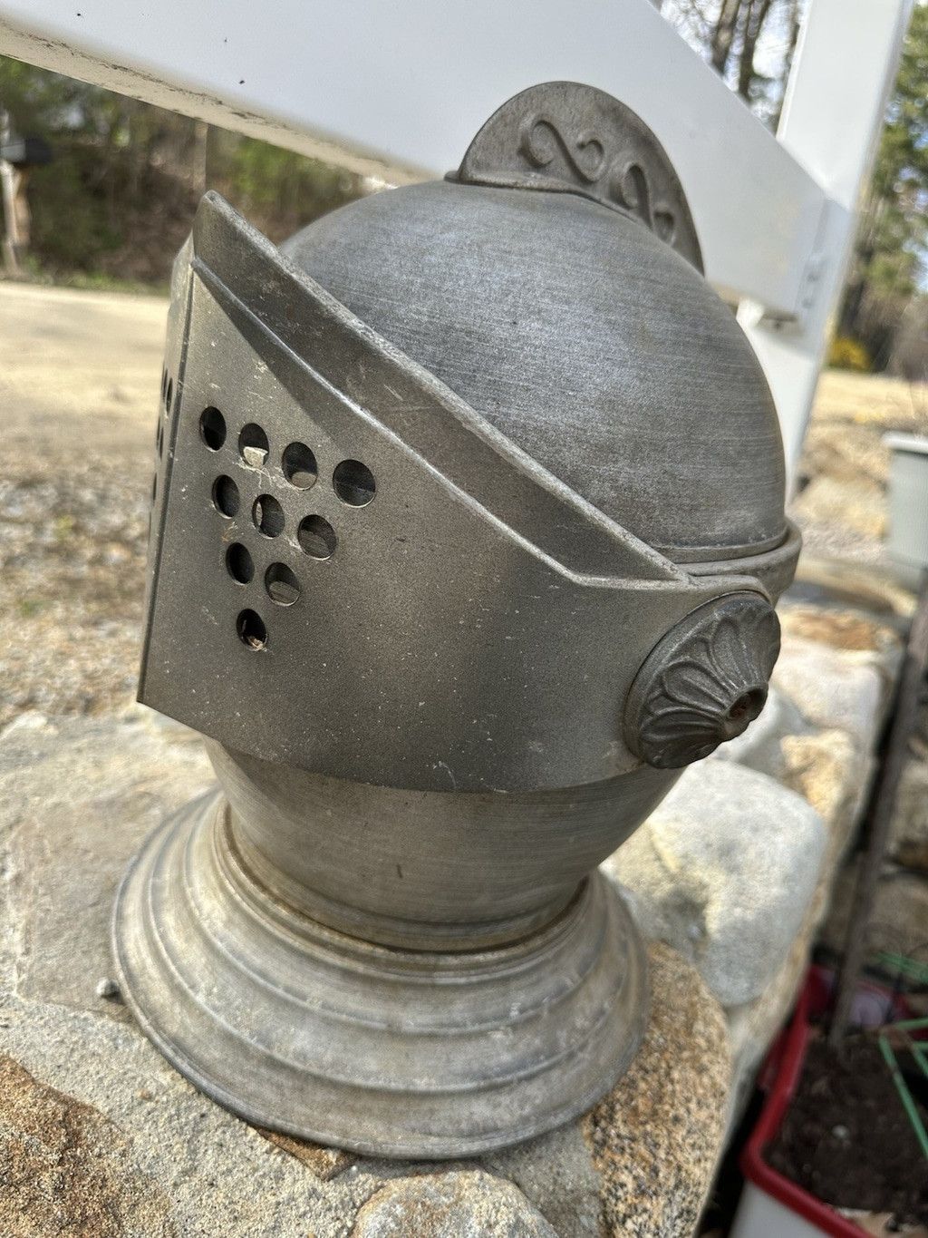 Knightsbridge Vintage 60-70's Italy Metal Armor Medieval Ice Bucket King K Size ONE SIZE - 13 Thumbnail