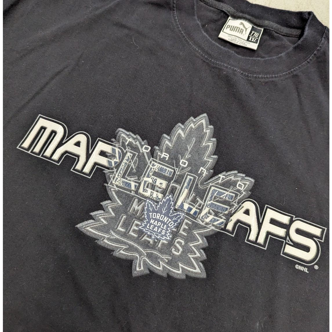 NHL × Puma × Vintage Vintage Late 90s Toronto Maple Leafs NHL Puma t-shirt Size US XXL / EU 58 / 5 - 2 Thumbnail