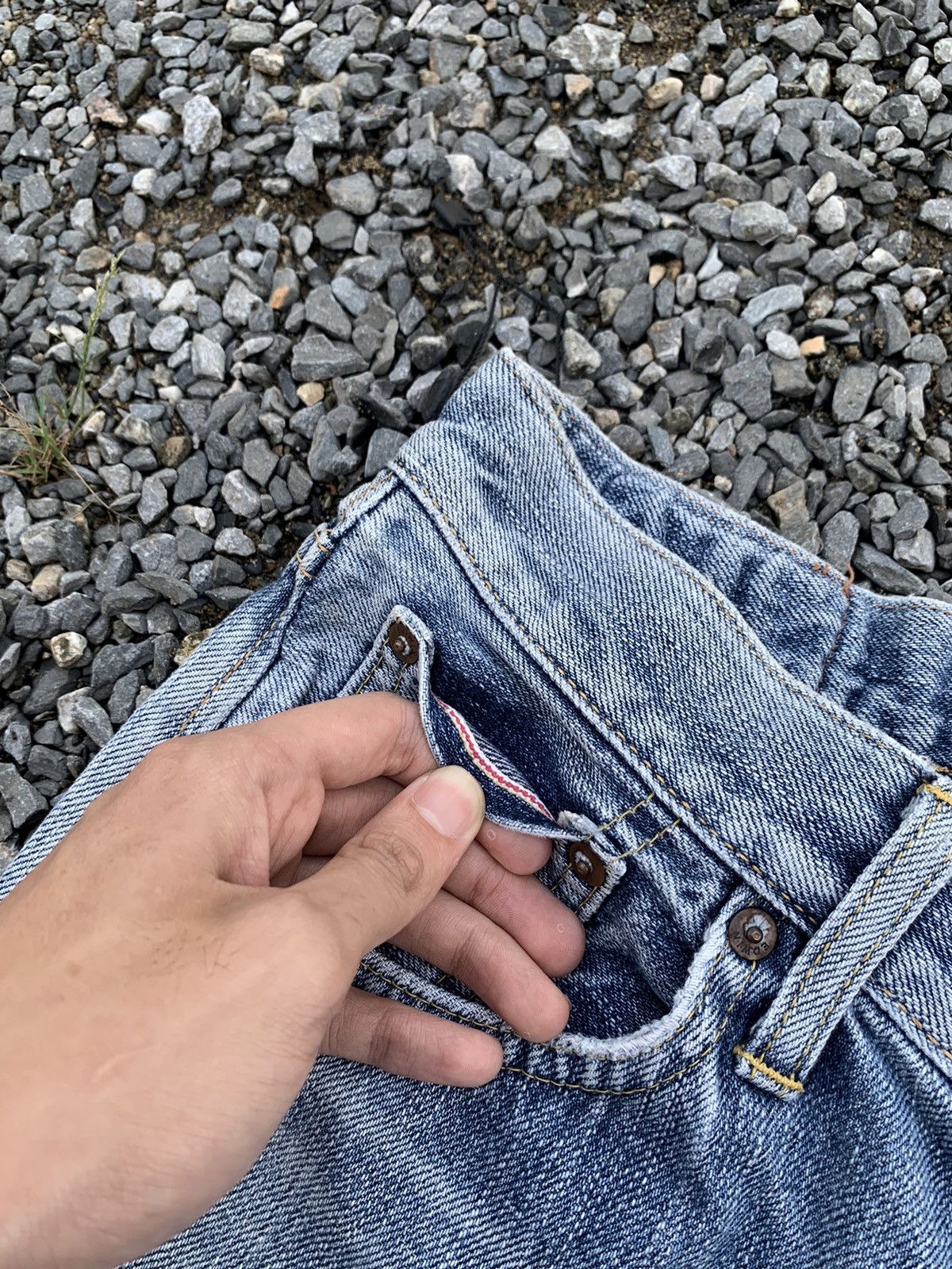 Edwin VINTAGE EDWIN 505ZX SELVEDGE FADED JAPANESE DISTRESSED DENIM Size US 30 / EU 46 - 11 Thumbnail
