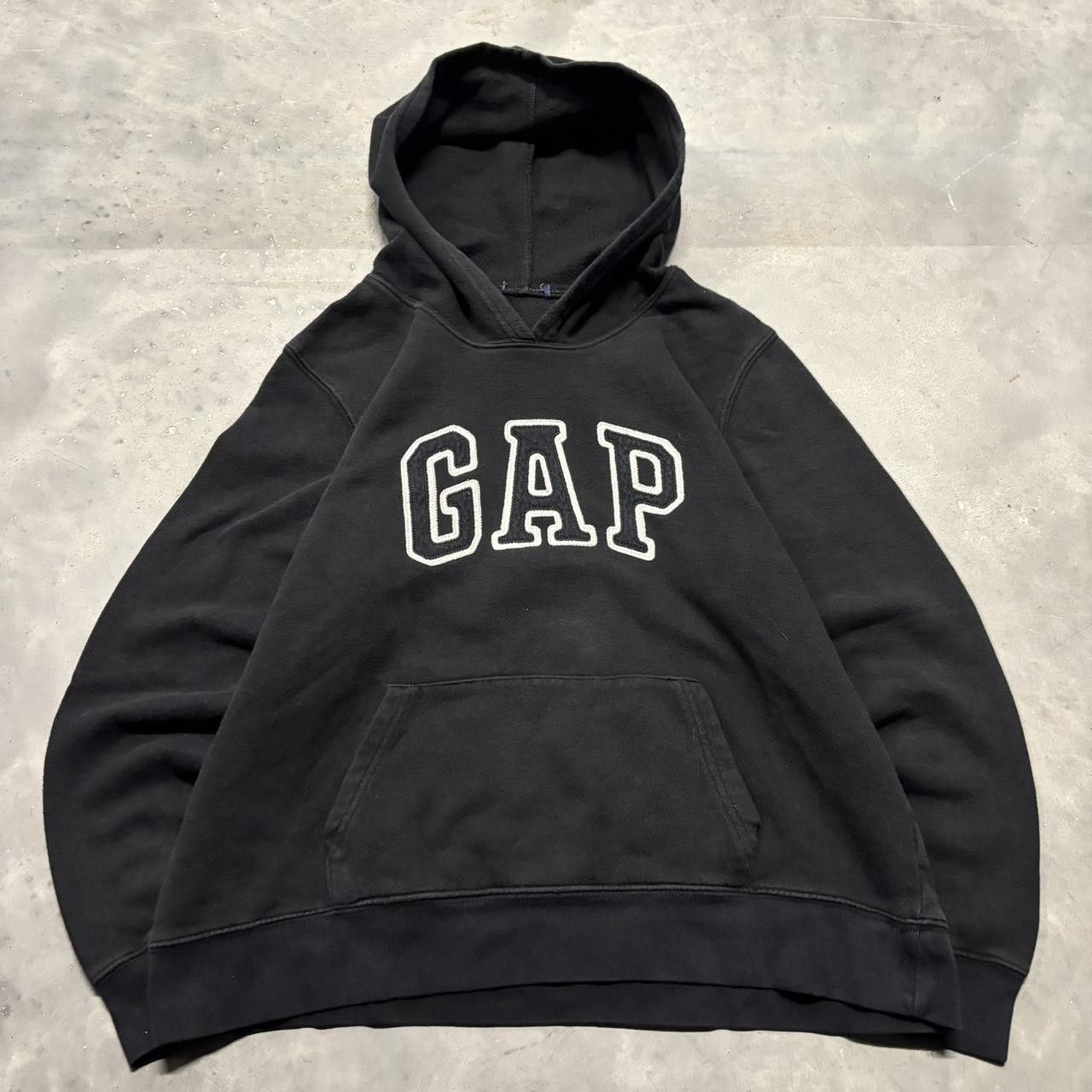 Gap × Vintage Crazy Vintage Y2K/2000s Black Gap Spellout Essential Hoodie! Size M / US 6-8 / IT 42-44 - 1 Thumbnail