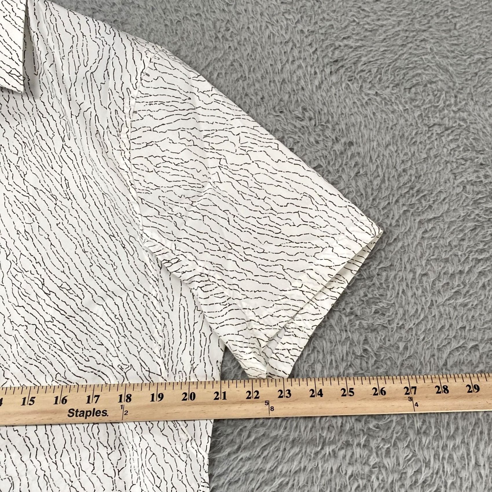 Lululemon Lululemon Shirt Mens Large White Stretch Abstract Button Up Size US L / EU 52-54 / 3 - 5 Thumbnail