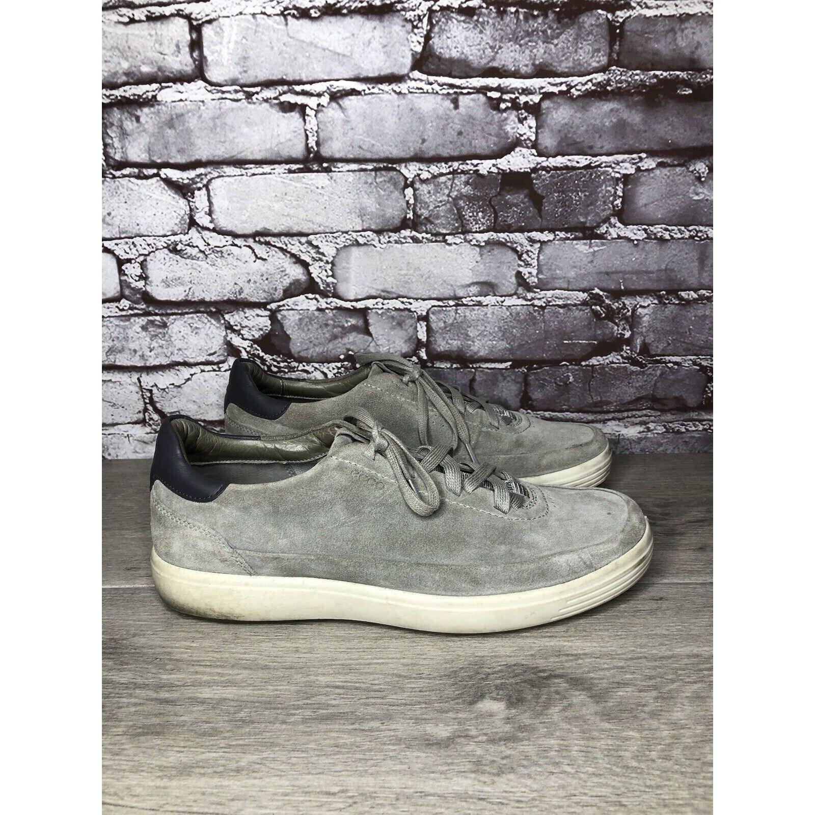 Ecco ECCO Grey Suede Leather Lace Up Comfort Casual Sneakers Shoe Size US 10 / EU 43 - 1 Thumbnail