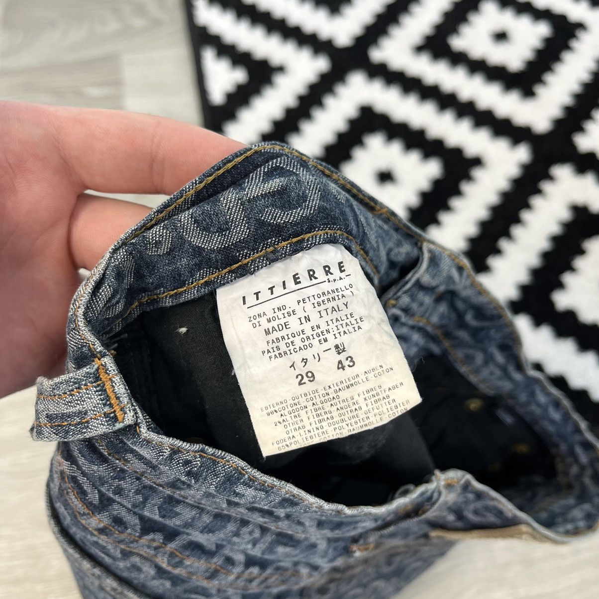 Dolce & Gabbana VINTAGE DOLCE & GABBANA MONOGRAM DG SHORTS SIZE 29 Size 29" - 9 Thumbnail