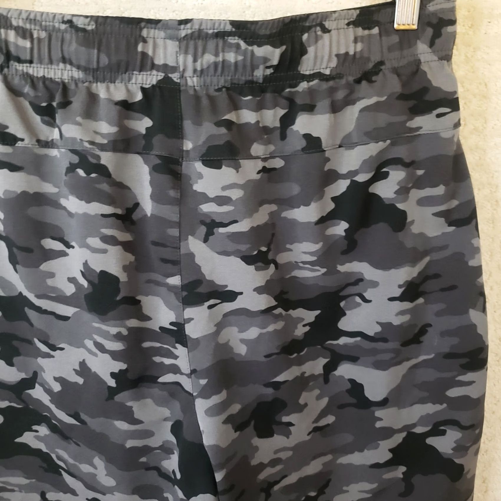 Vintage 90 Degree By Reflex Black Camo Stretch Athletic Running Shorts Mens M Size US 31 - 7 Thumbnail