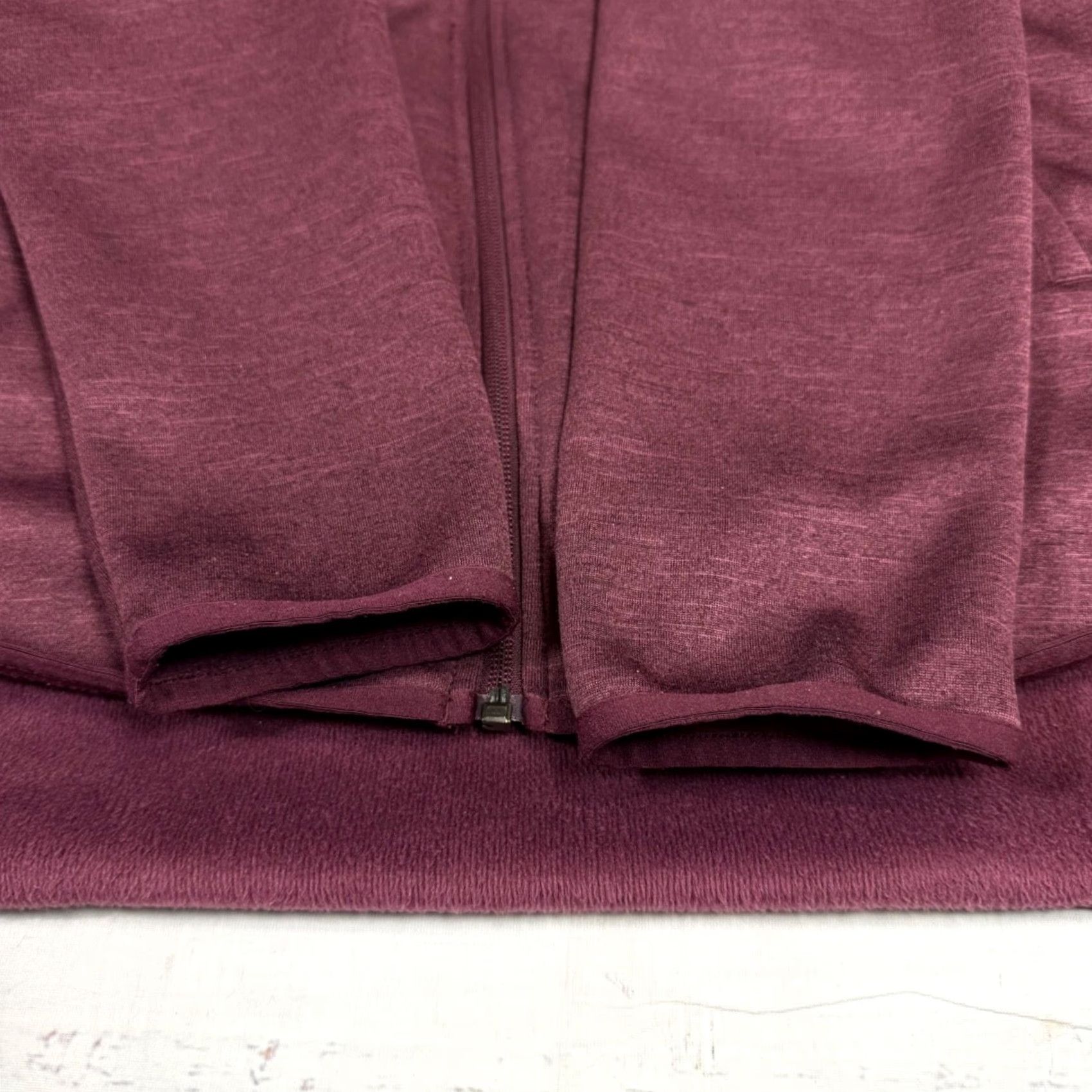 The North Face The North Face Womens Hooded Zip Front Sweatshirt M Burgundy Fleece Lined Size M / US 6-8 / IT 42-44 - 6 Thumbnail