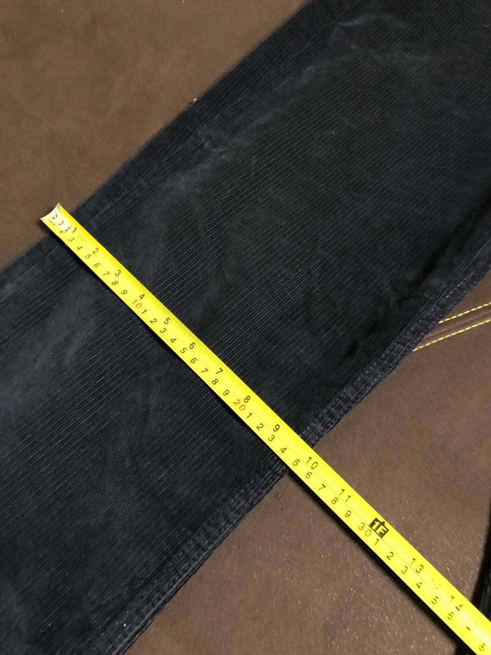 Levi's Vintage Levis 514 Corduroy Trousers Boot Cut Wide Leg pants Size US 36 / EU 52 - 6 Thumbnail