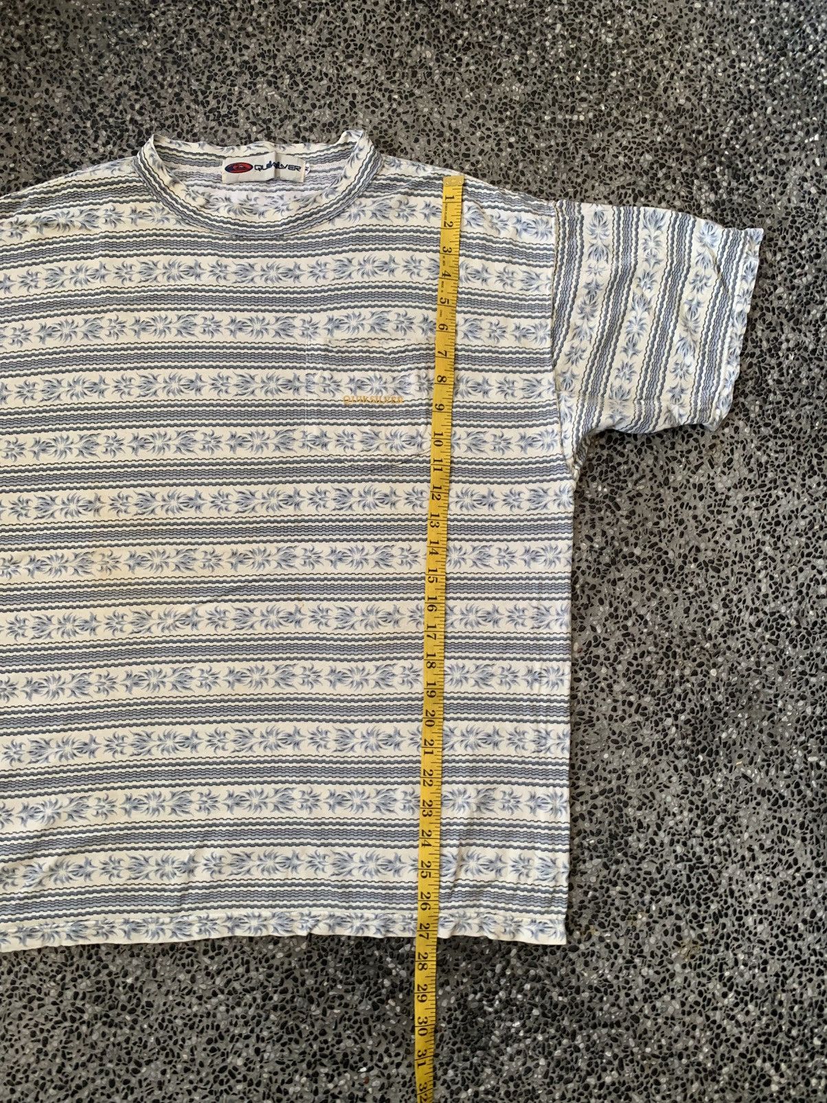 Quiksilver Vintage 90s Quiksilver Striped Surf / Surfing T shirt Size US M / EU 48-50 / 2 - 10 Thumbnail