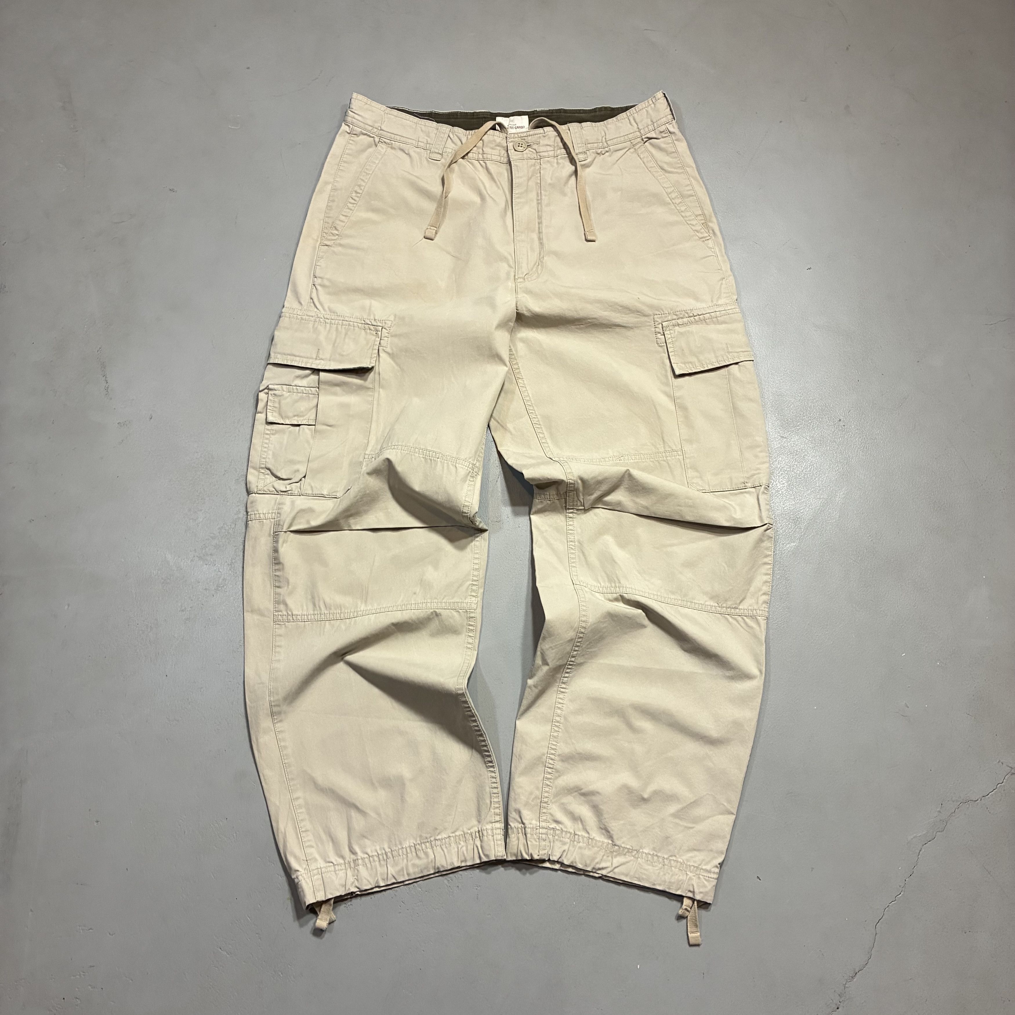 Gap Y2K Gap Loose Fit Baggy Khaki Cargo Pants Drawstring Size US 35 - 1 Thumbnail